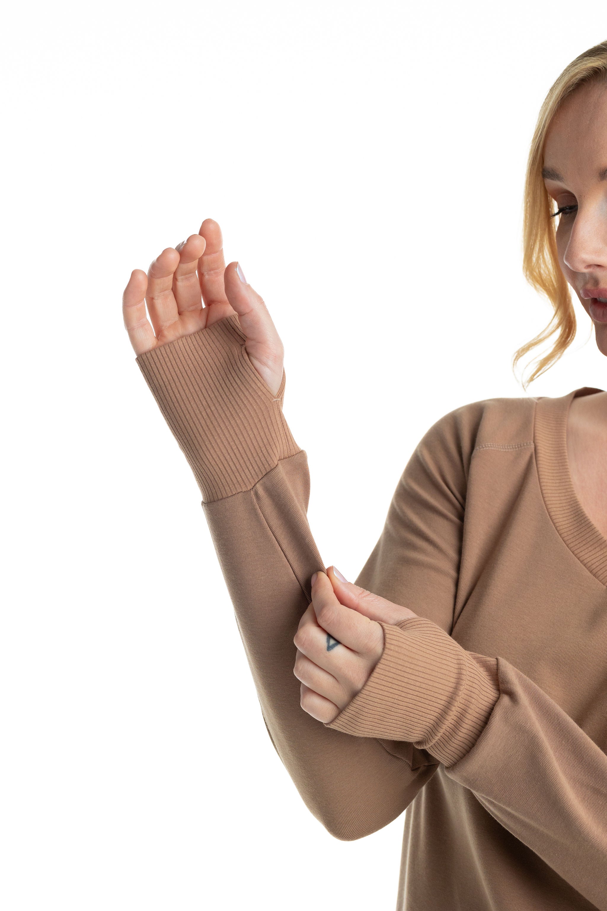 Hannah Childs Asher Bamboo V Neck Sweatshirt - Hannah Childs Lifestyle - Equiluxe Tack