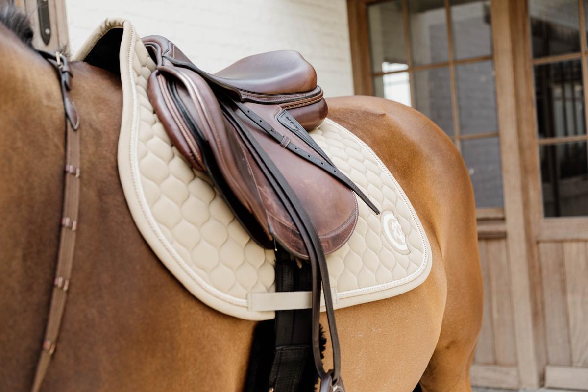 Kentucky Horsewear Saddle Pad 3D Logo Onion Quilt Jumping - Beige - Kentucky Horsewear - Equiluxe Tack