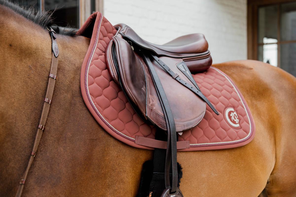 Kentucky Horsewear Saddle Pad 3D Logo Onion Quilt Jumping - Fuchsia - Kentucky Horsewear - Equiluxe Tack