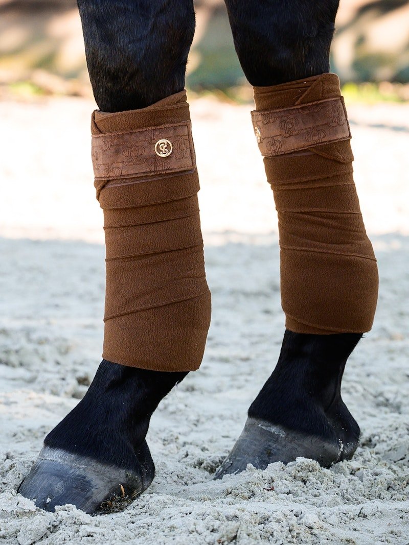 PS of Sweden Polos Velvet Monogram - Fudge - PS of Sweden - Equiluxe Tack