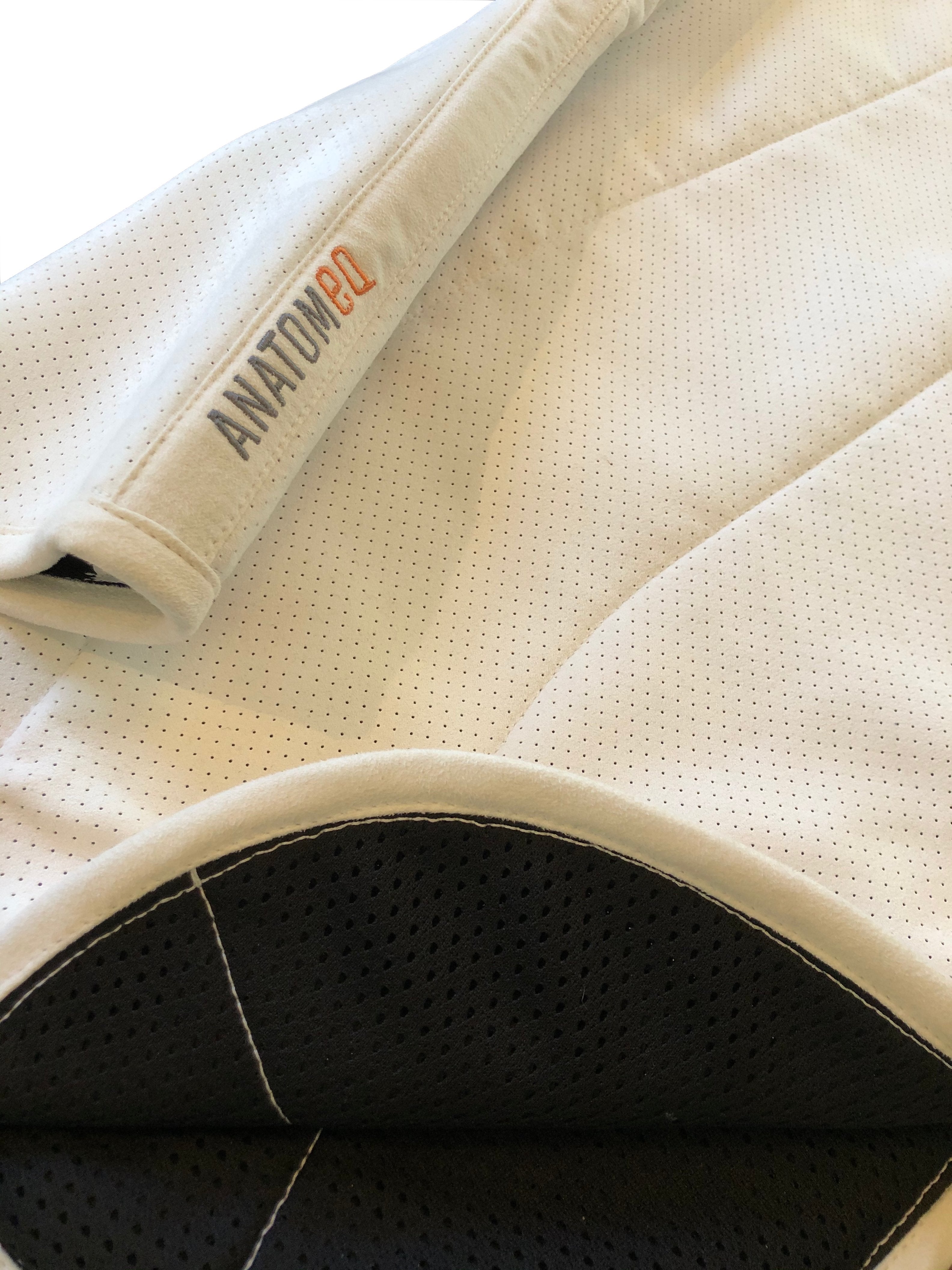 Anatomeq Perfeq Jumper Pad - Ultra Breathable Perforation - Anatomeq - Equiluxe Tack