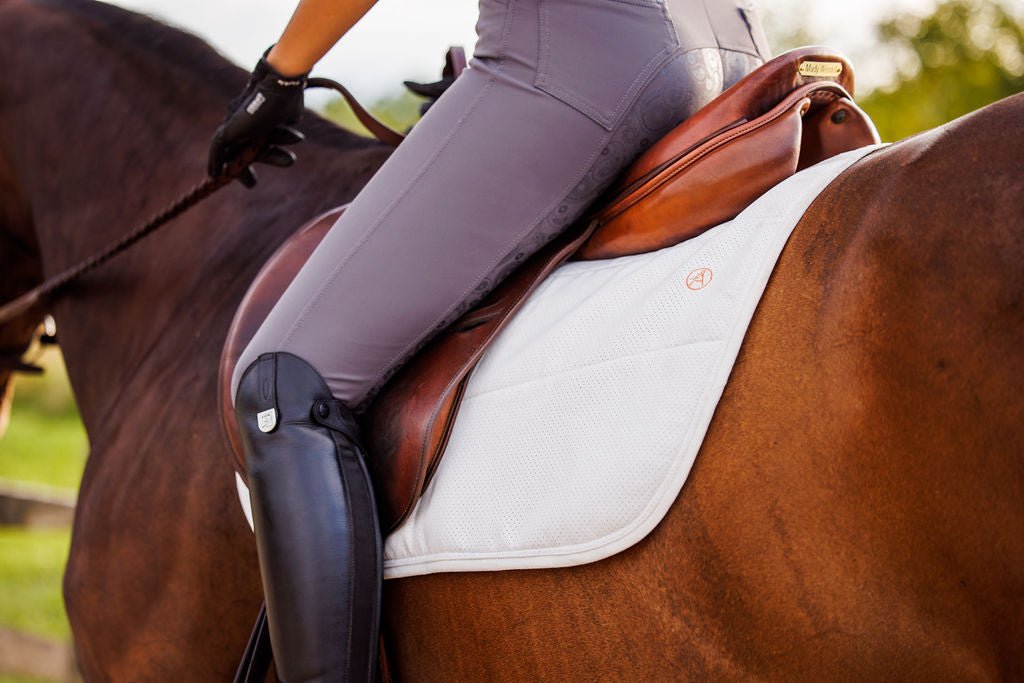 Anatomeq Perfeq Jumper Pad - Ultra Breathable Perforation - Anatomeq - Equiluxe Tack
