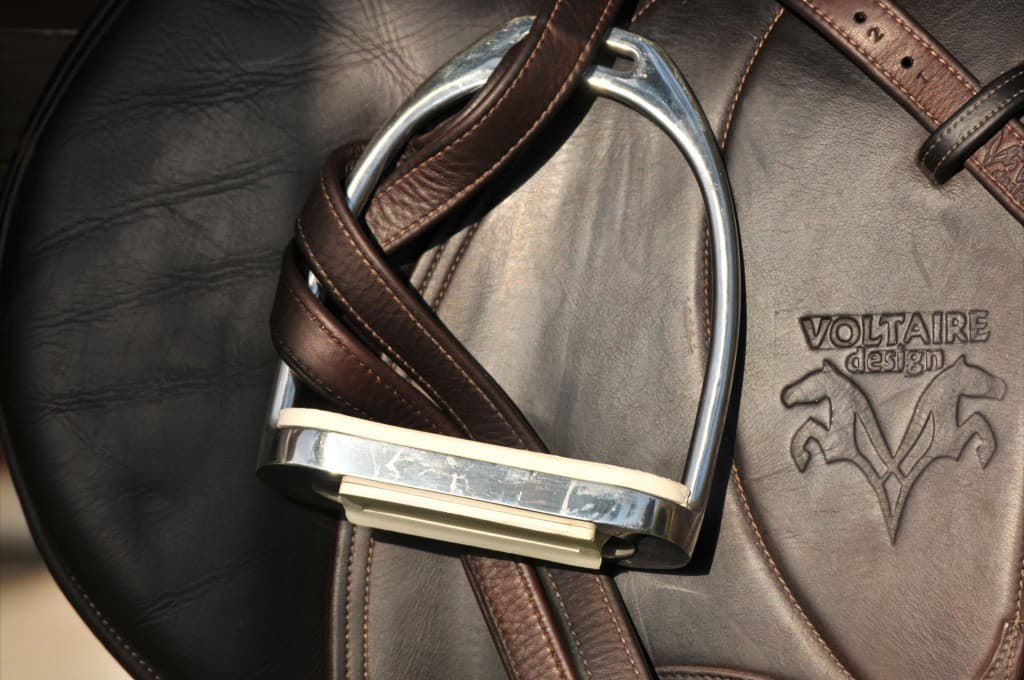 Which Stirrups Will Work Best for YOU? - Equiluxe Tack