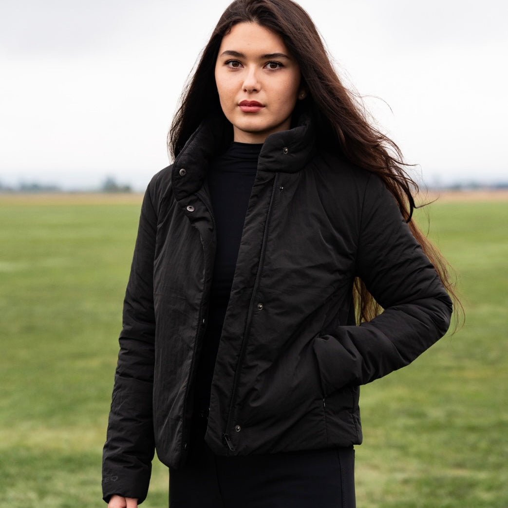 ARMATEQ CLOUD WRAP PUFFER - BLACK - ARMATEQ - Equiluxe Tack