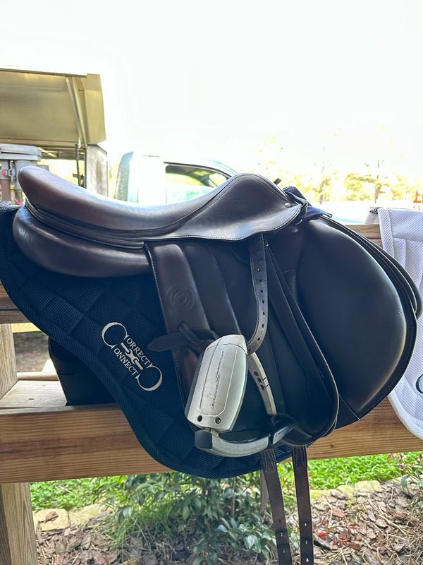 Contour Jump Mesh Saddle Pad with Quick Dry Cotton Lining in Navy, White or Black - CorrectConnect - Equiluxe Tack