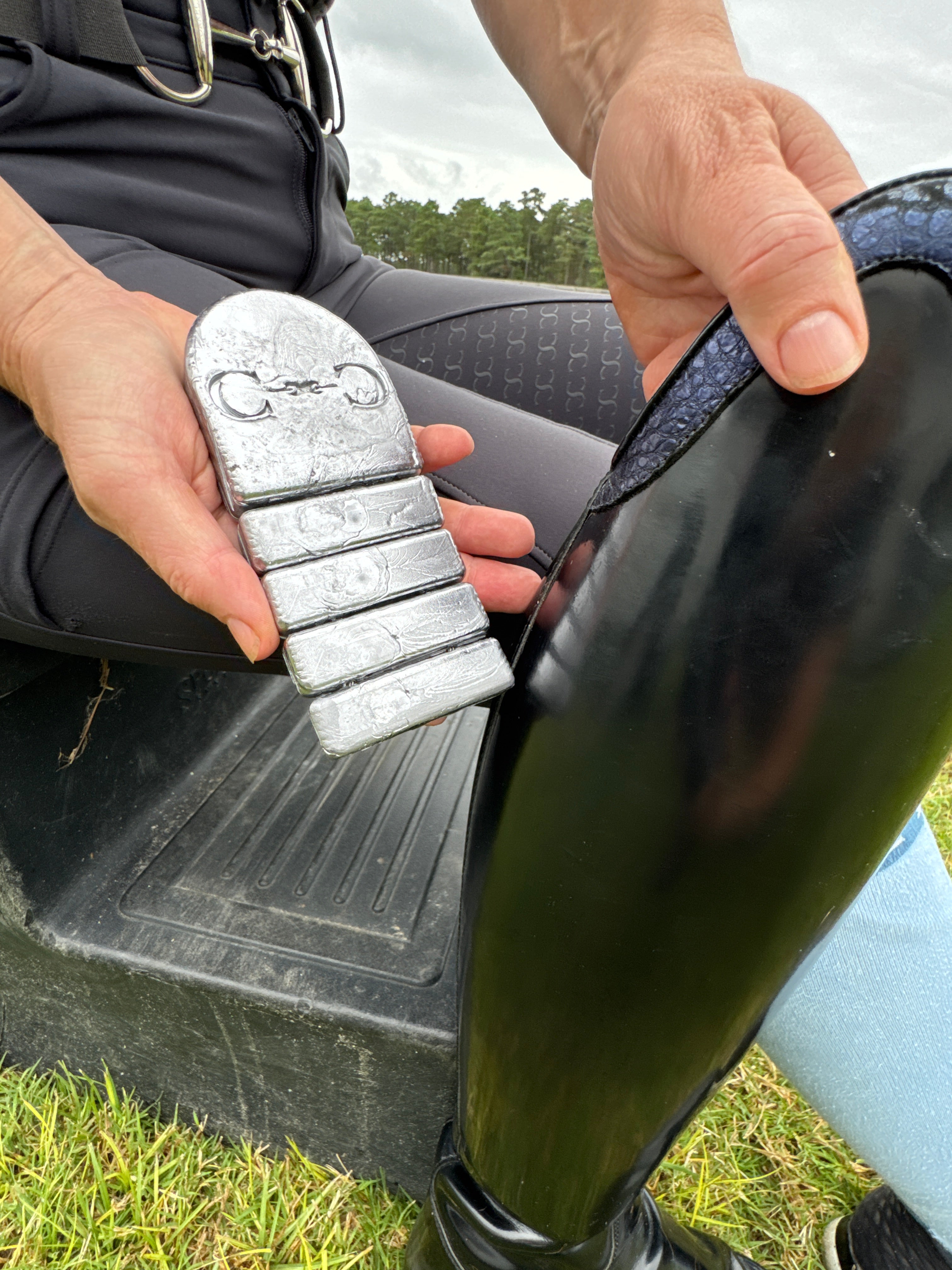 CorrectConnect Equisole - Weighted Training Aid for Equestrians - CorrectConnect - Equiluxe Tack
