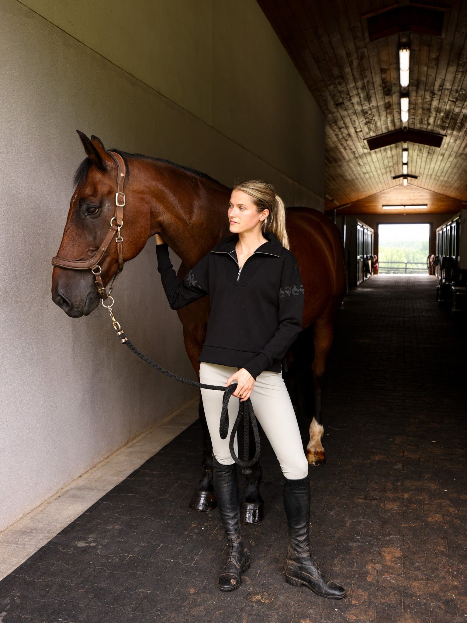 CRINIĒRE Claire Sweater | Black - C R I N I Ē R E - Equiluxe Tack