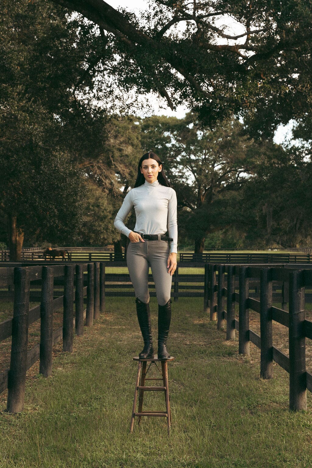 CRINIĒRE Kai Shirt | Dove Gray - C R I N I Ē R E - Equiluxe Tack