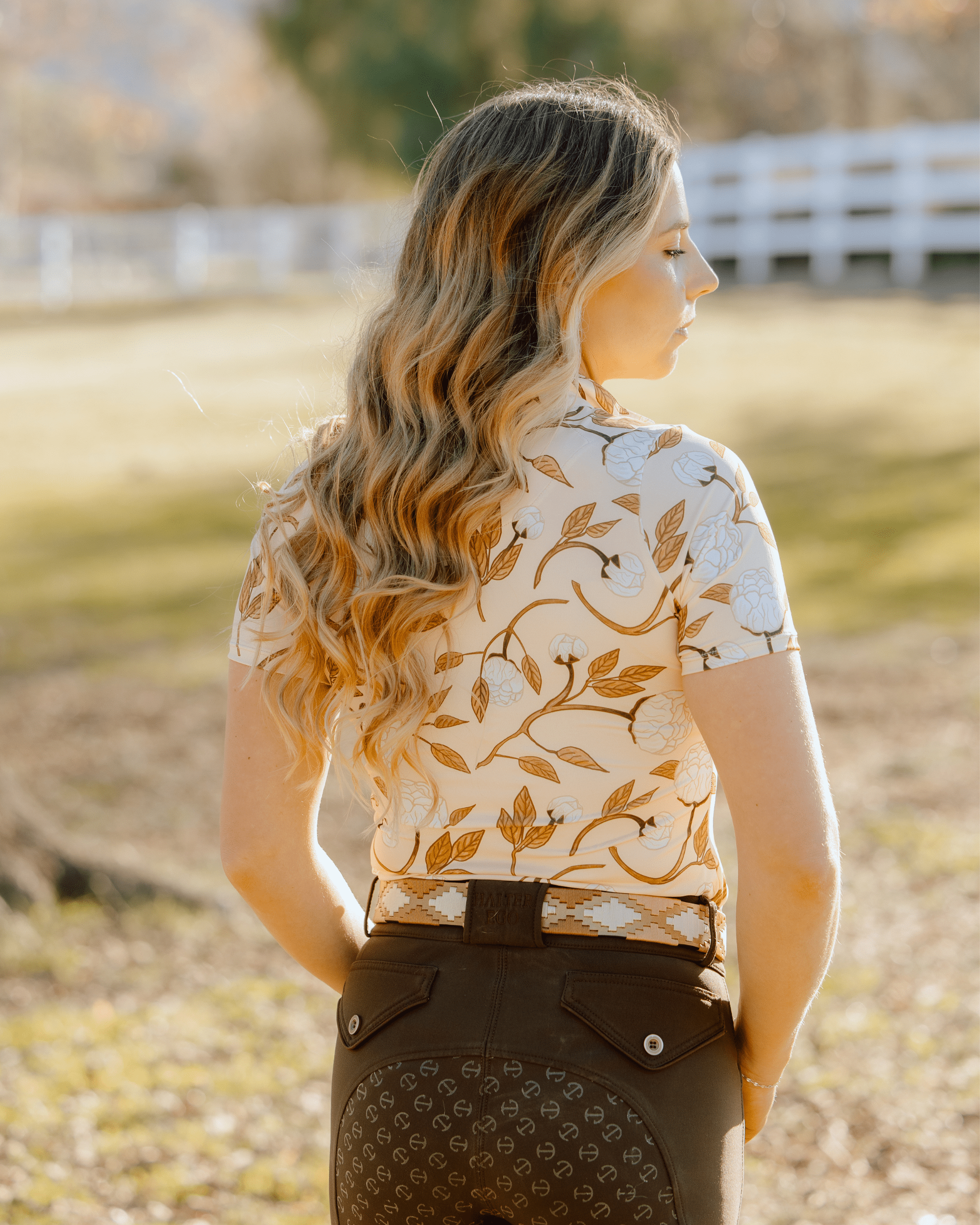 D. D. Connection Collection REVERIE Short Sleeve Signature Sunshirt - Equiluxe Tack