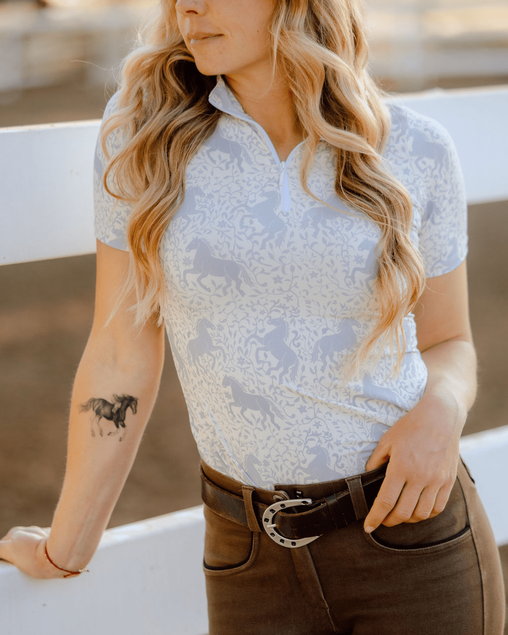 Deinhardt Designs Prints With A Purpose CORAL Short Sleeve Signature Sunshirt - Equiluxe Tack