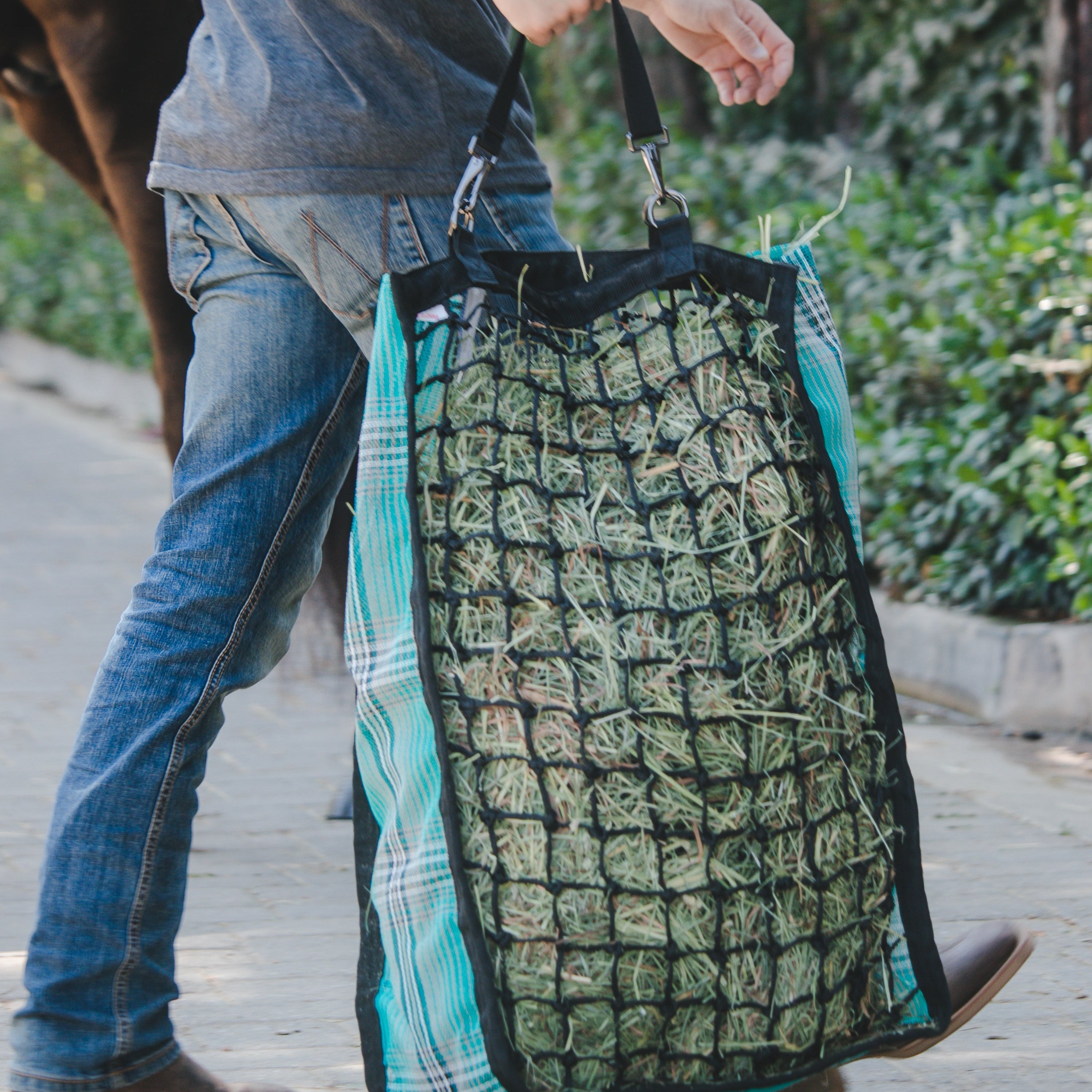 Deluxe Slow Feed Hay Bag - 2 Flake - Kensington Protective Products - Equiluxe Tack