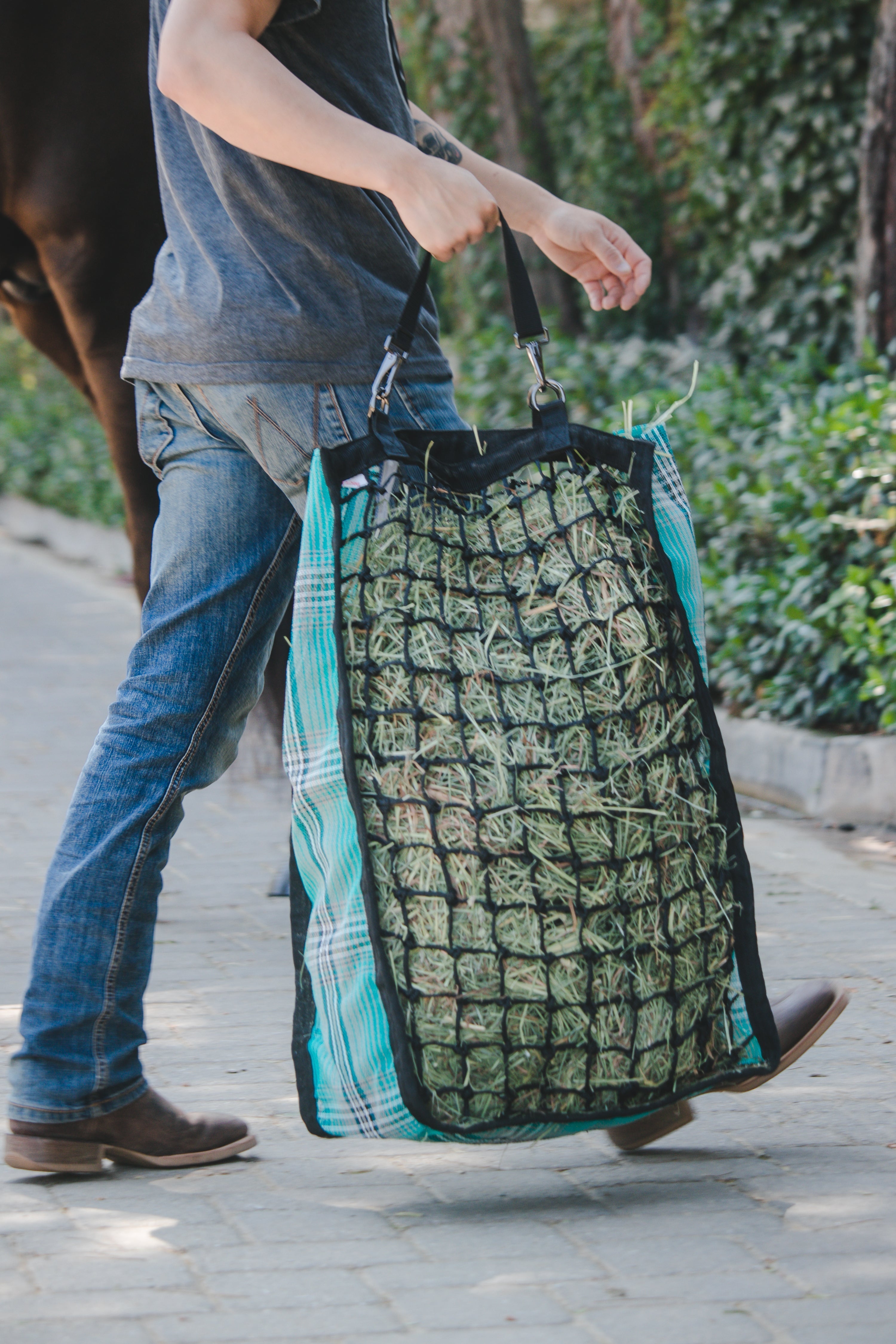 Deluxe Slow Feed Hay Bag - 2 Flake - Kensington Protective Products - Equiluxe Tack