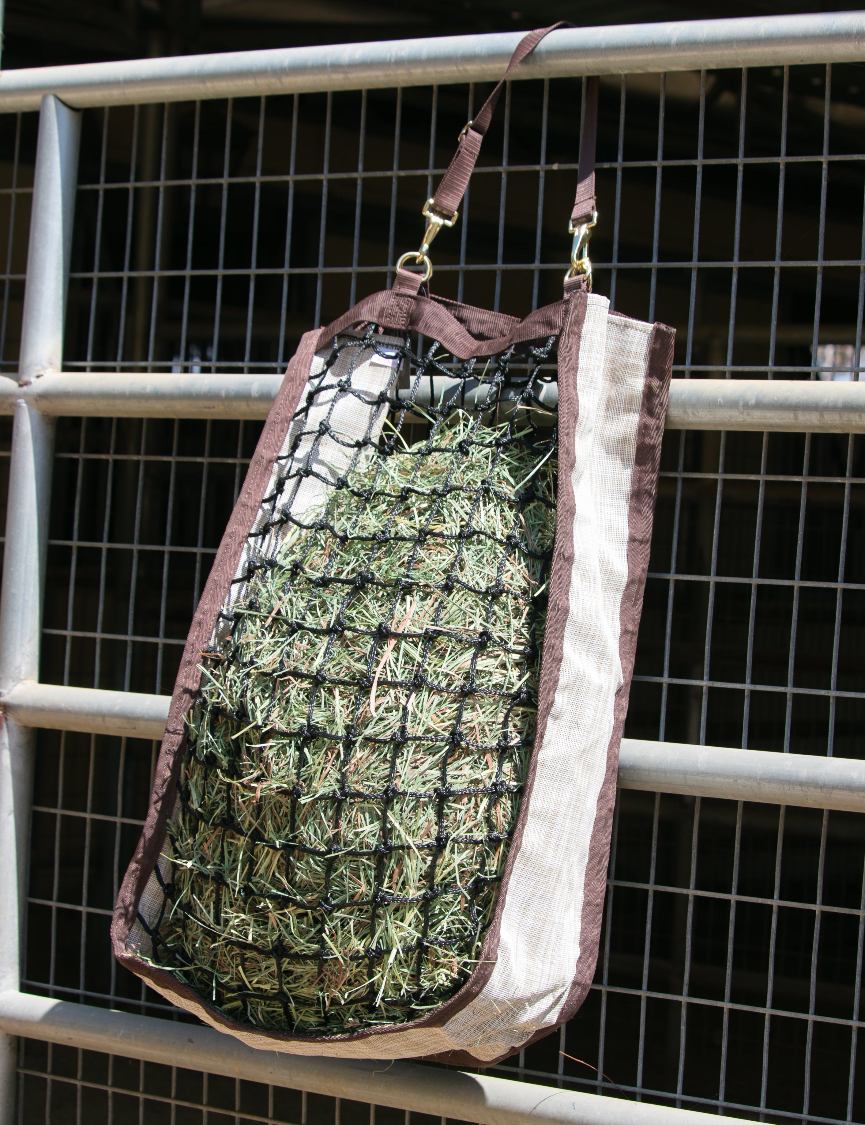 Deluxe Slow Feed Hay Bag - 2 Flake - Kensington Protective Products - Equiluxe Tack