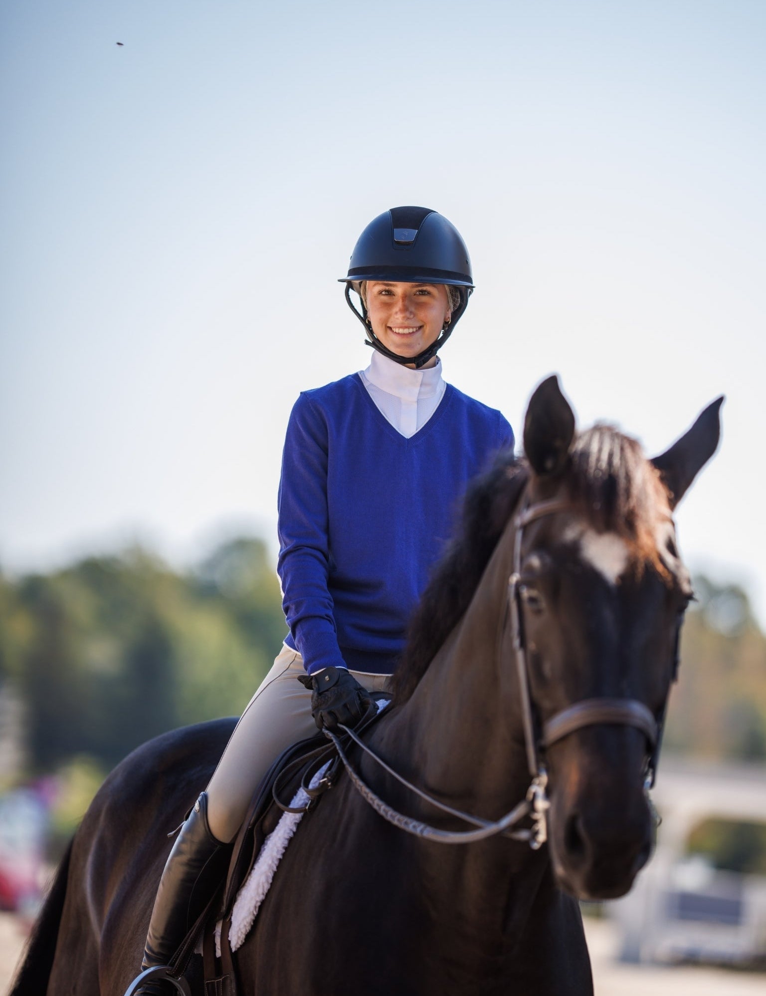 Essex Classics Sapphire with Ivory Trey V - Neck Sweater - Essex Classics - Equiluxe Tack