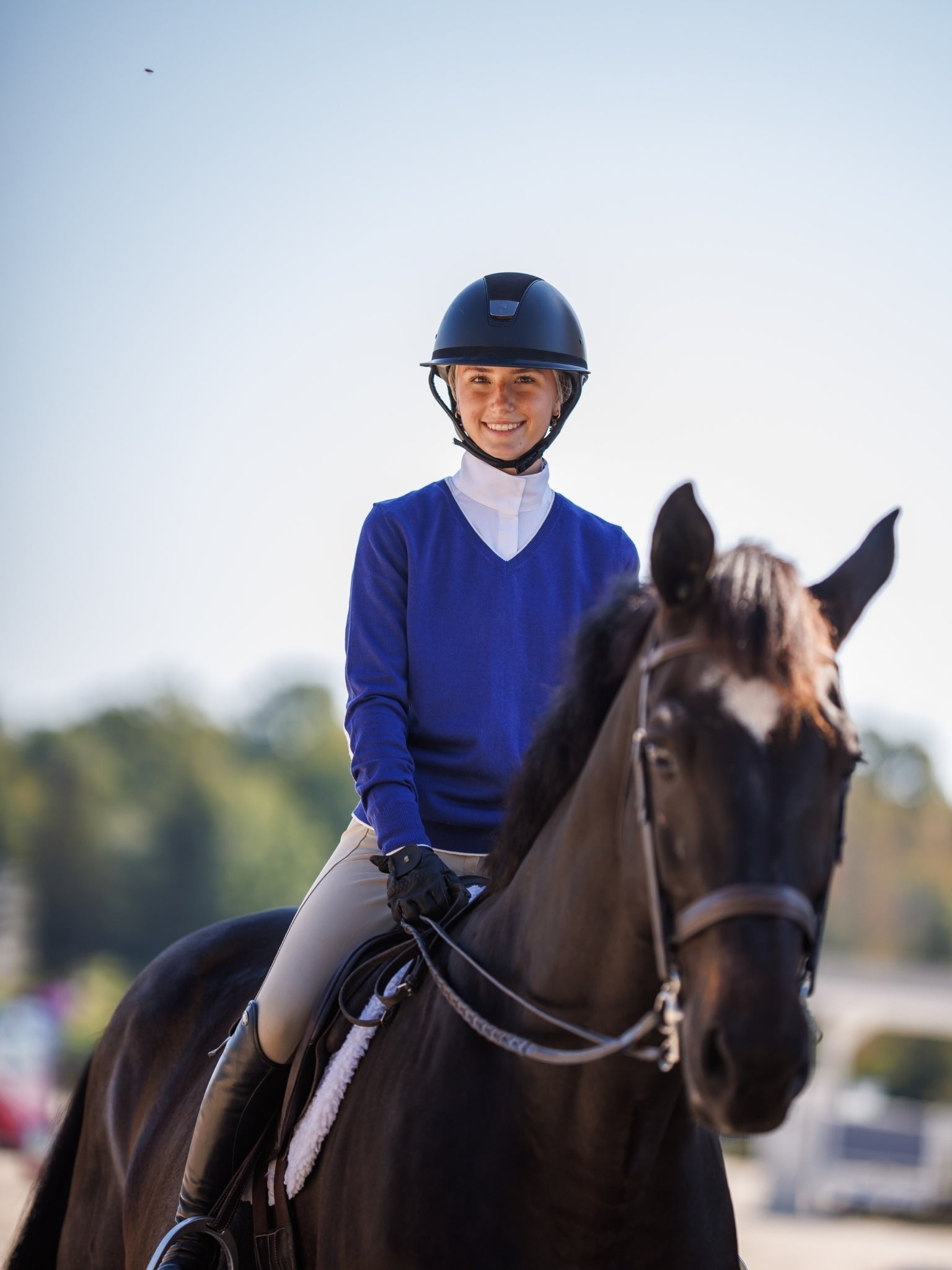 Essex Classics Sapphire with Ivory Trey V - Neck Sweater - Essex Classics - Equiluxe Tack