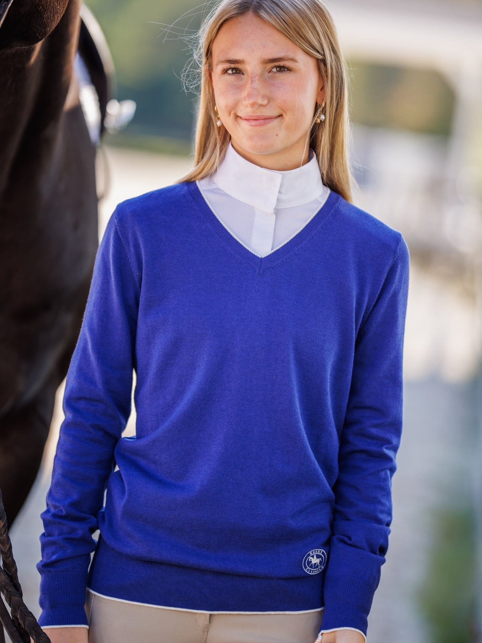 Essex Classics Sapphire with Ivory Trey V - Neck Sweater - Essex Classics - Equiluxe Tack