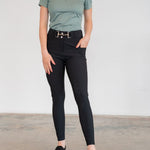Free Ride PRO Breeches | Knee Patch - Shop F.R.E. - Equiluxe Tack