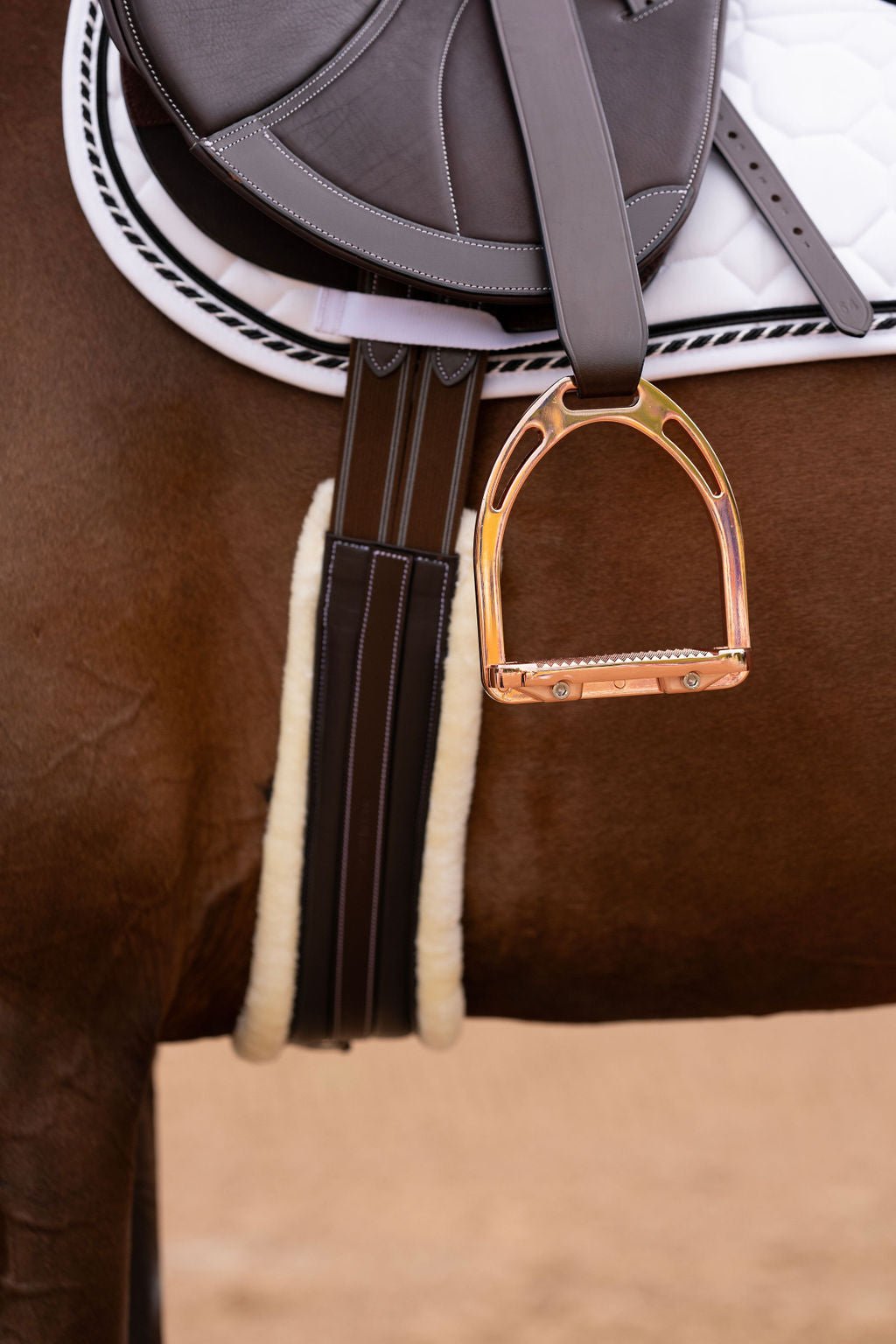 Henri de Rivel Advantage Chafeless Sherpa Fleece Girth - Henri de Rivel - Equiluxe Tack