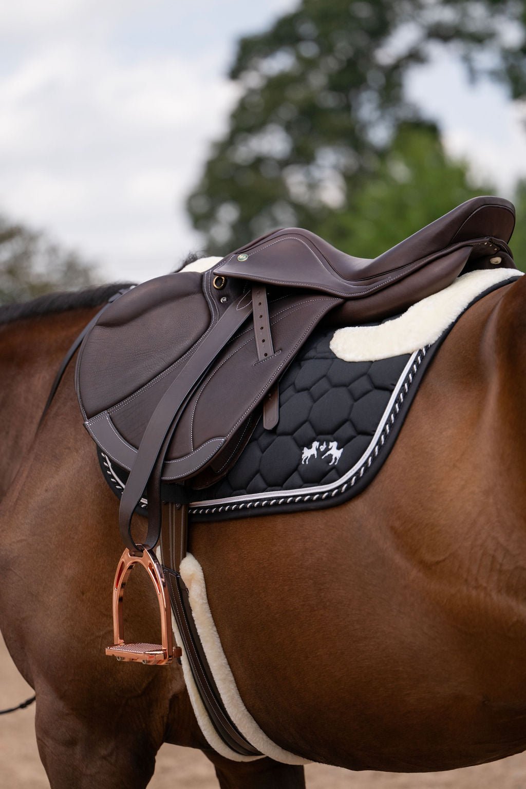 Henri De Rivel Equipe Covered Close Contact IGP Saddle - Henri de Rivel - Equiluxe Tack