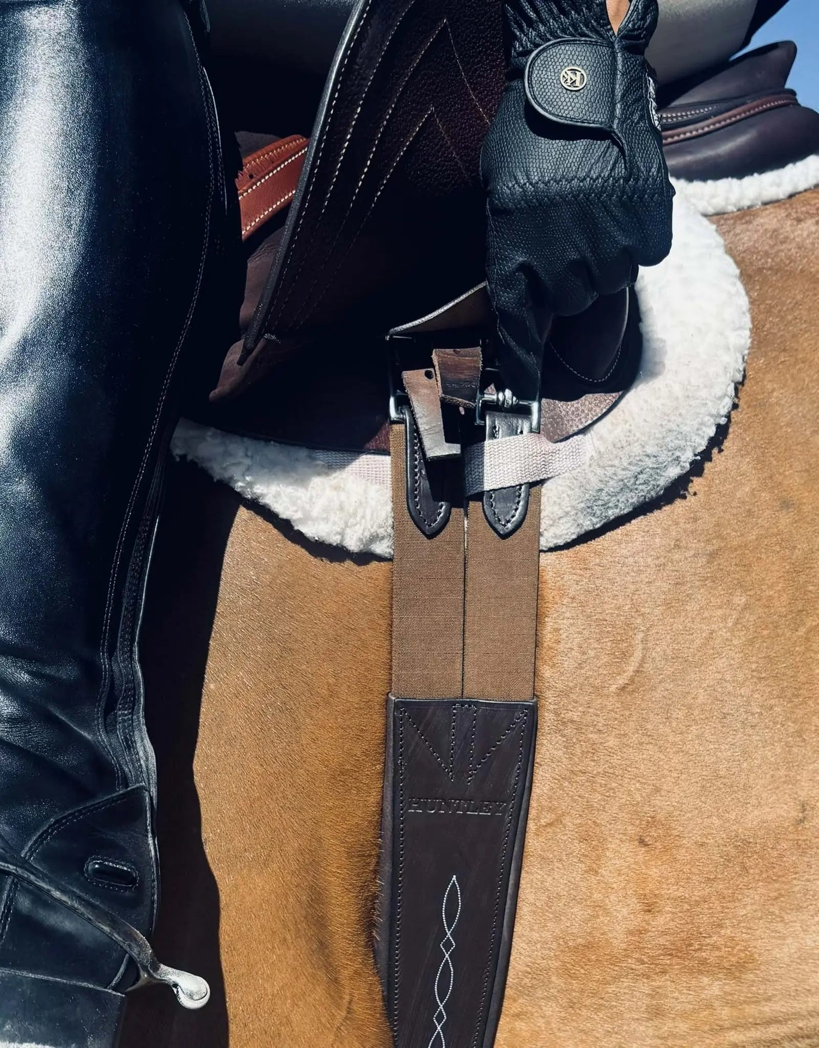 Huntley Equestrian Sedgwick Leather Fancy Stitched Padded Leather Contour Shaped Girth with Double End Elastic - Equiluxe Tack