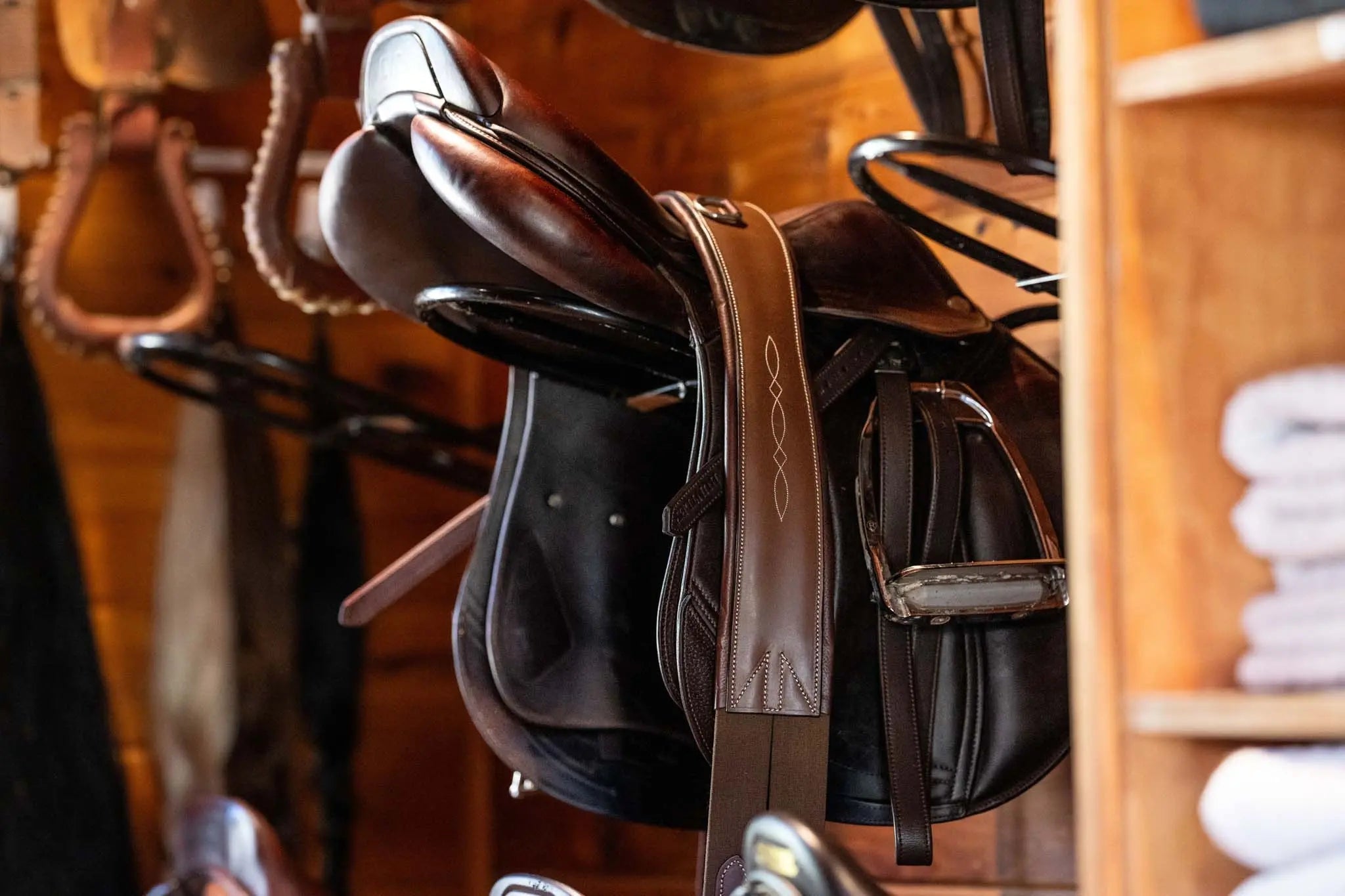 Huntley Equestrian Sedgwick Leather Fancy Stitched Padded Leather Contour Shaped Girth with Double End Elastic - Equiluxe Tack