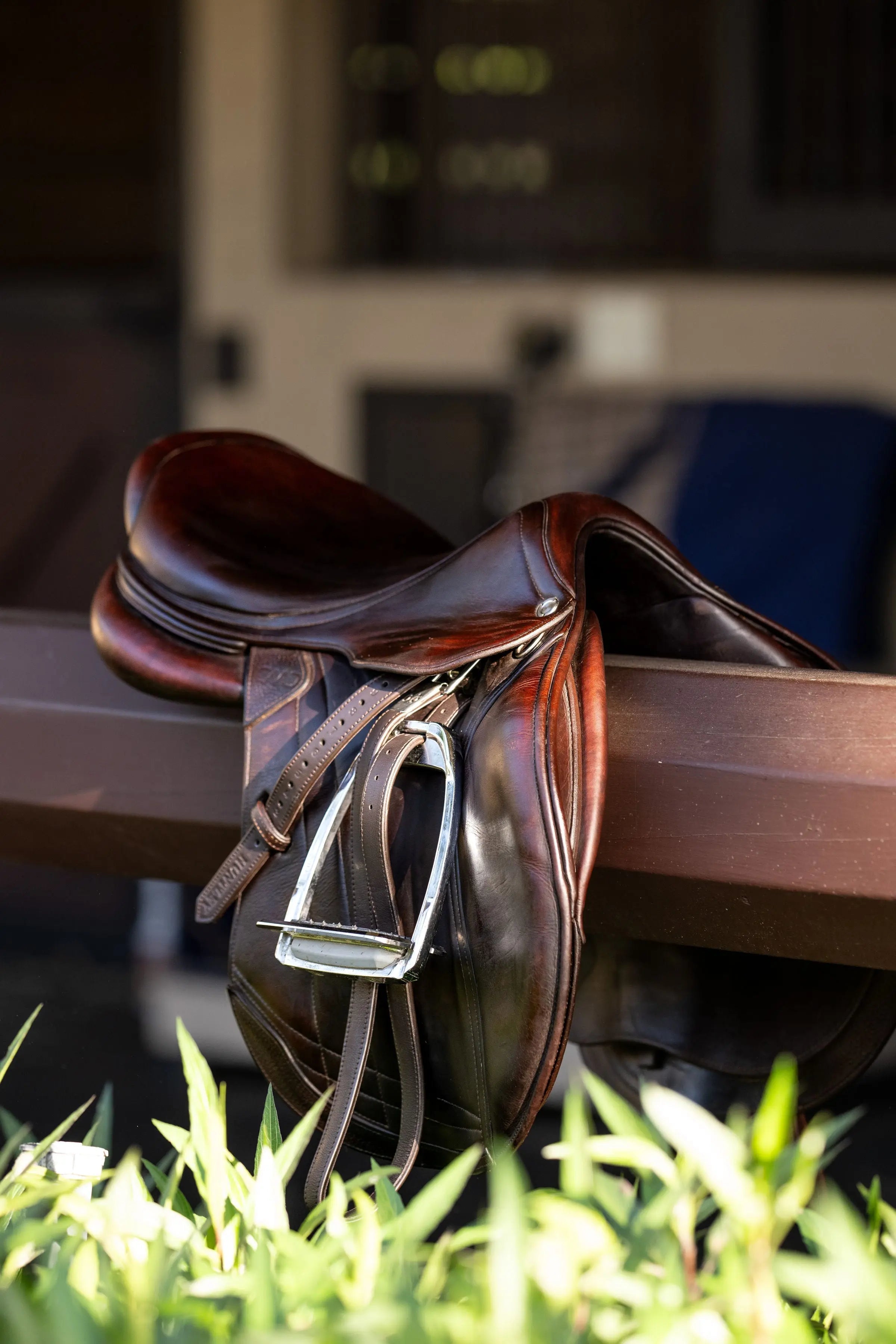Huntley Equestrian Sedgwick Leather Flat Buckle Stirrup Leathers - Equiluxe Tack