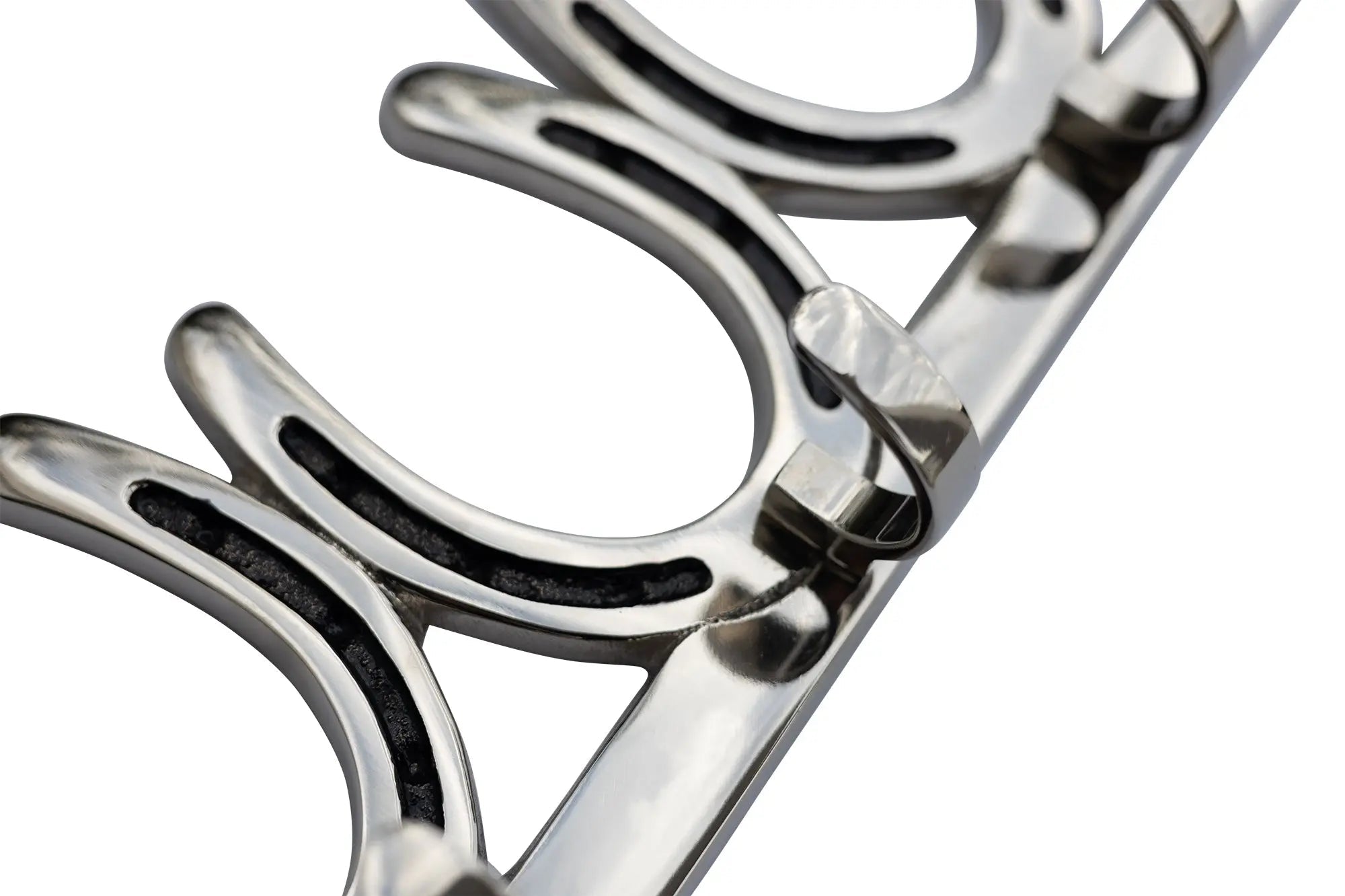 Huntley Equestrian Silver Horseshoe Wall Hook Rack-3 Hook Equestrian Home and Barn Decor - Equiluxe Tack