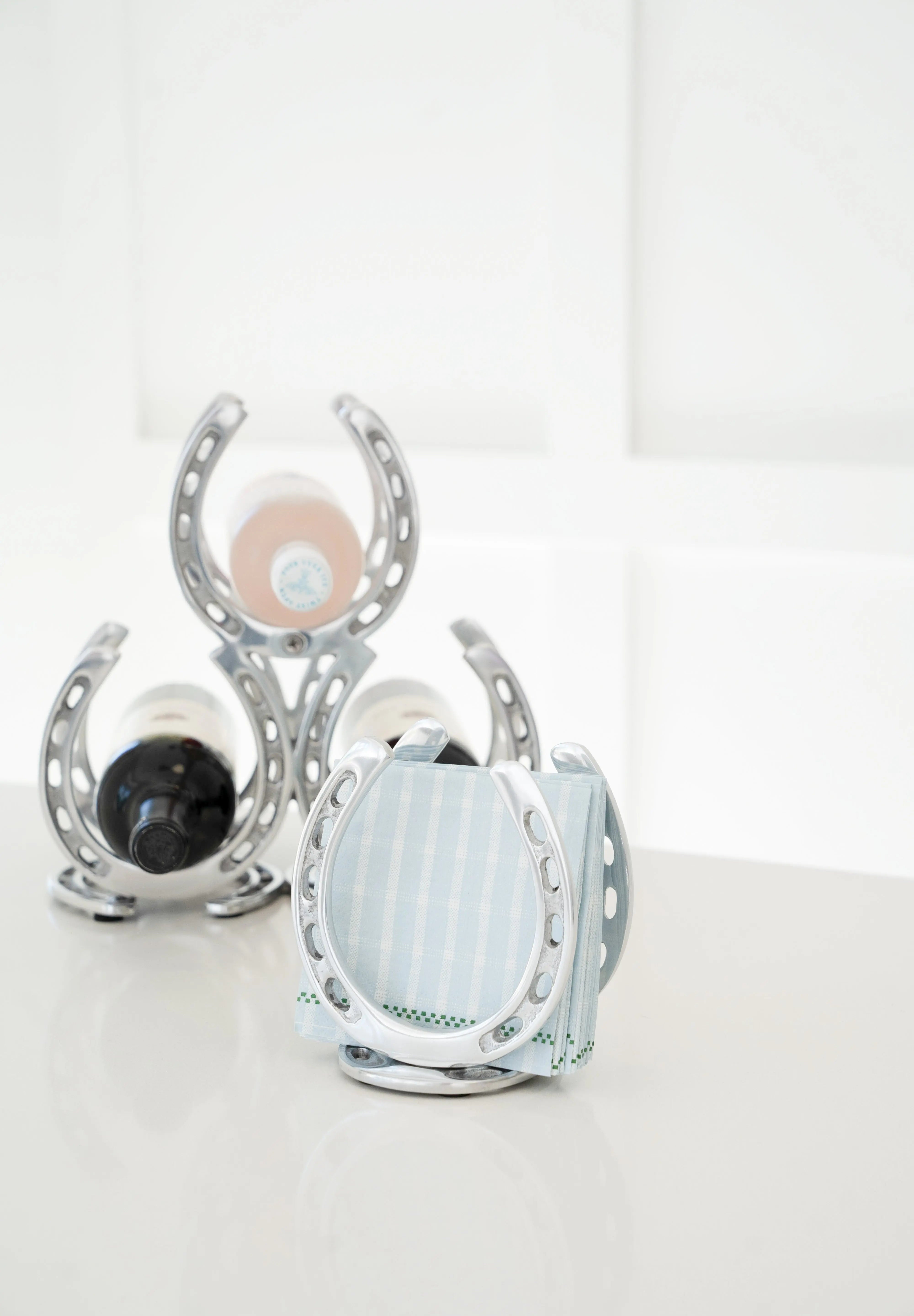 Huntley Horseshoe Napkin Holder, Aluminum Silver Finish - Equiluxe Tack