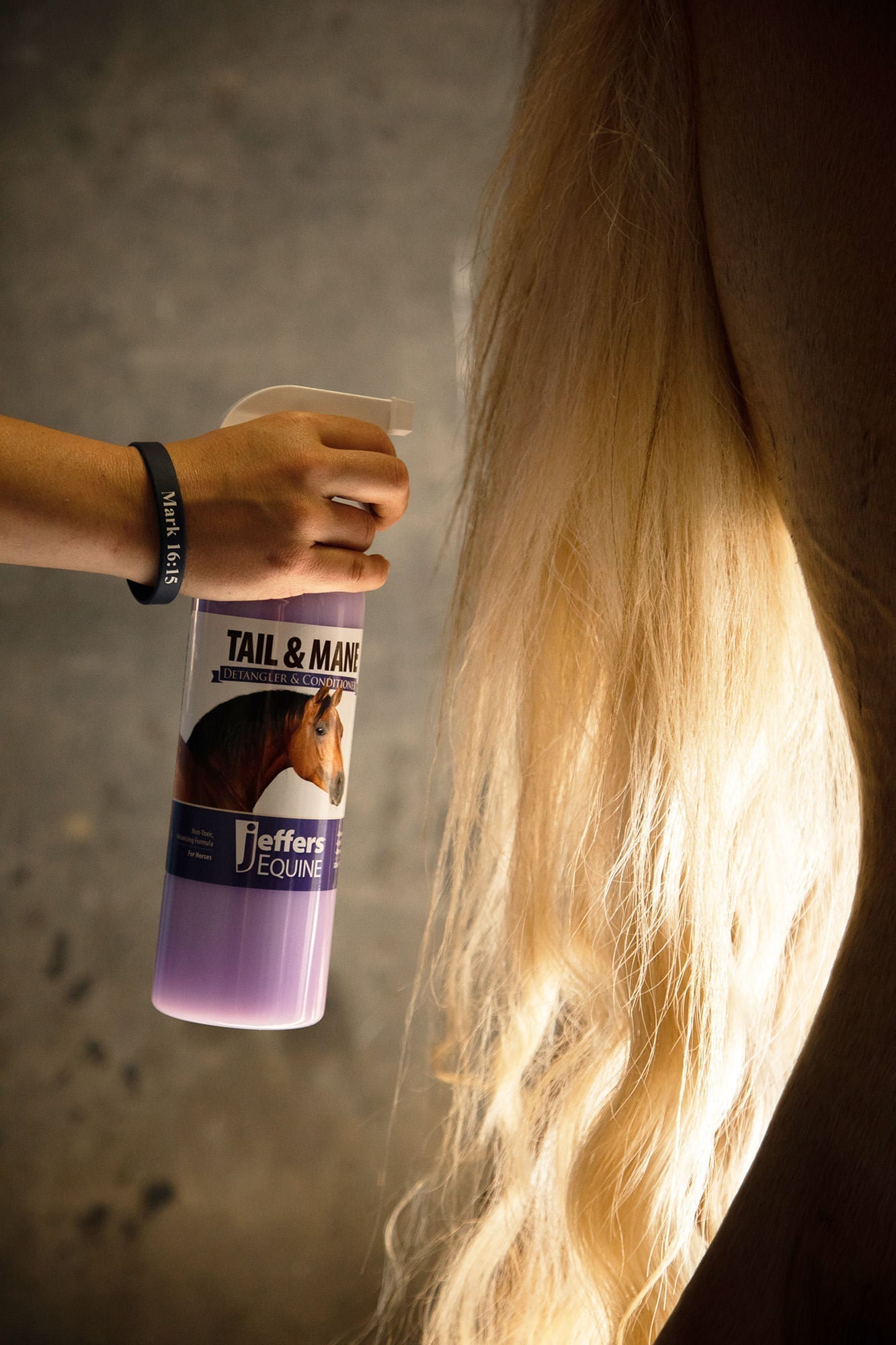 Jeffers Equine Tail & Mane Detangler and Conditioner for Horses - Jeffers - Equiluxe Tack