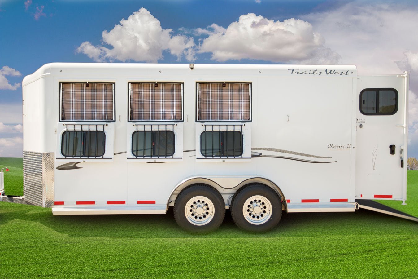 Kensington Trailer Screen - Kensington Protective Products - Equiluxe Tack