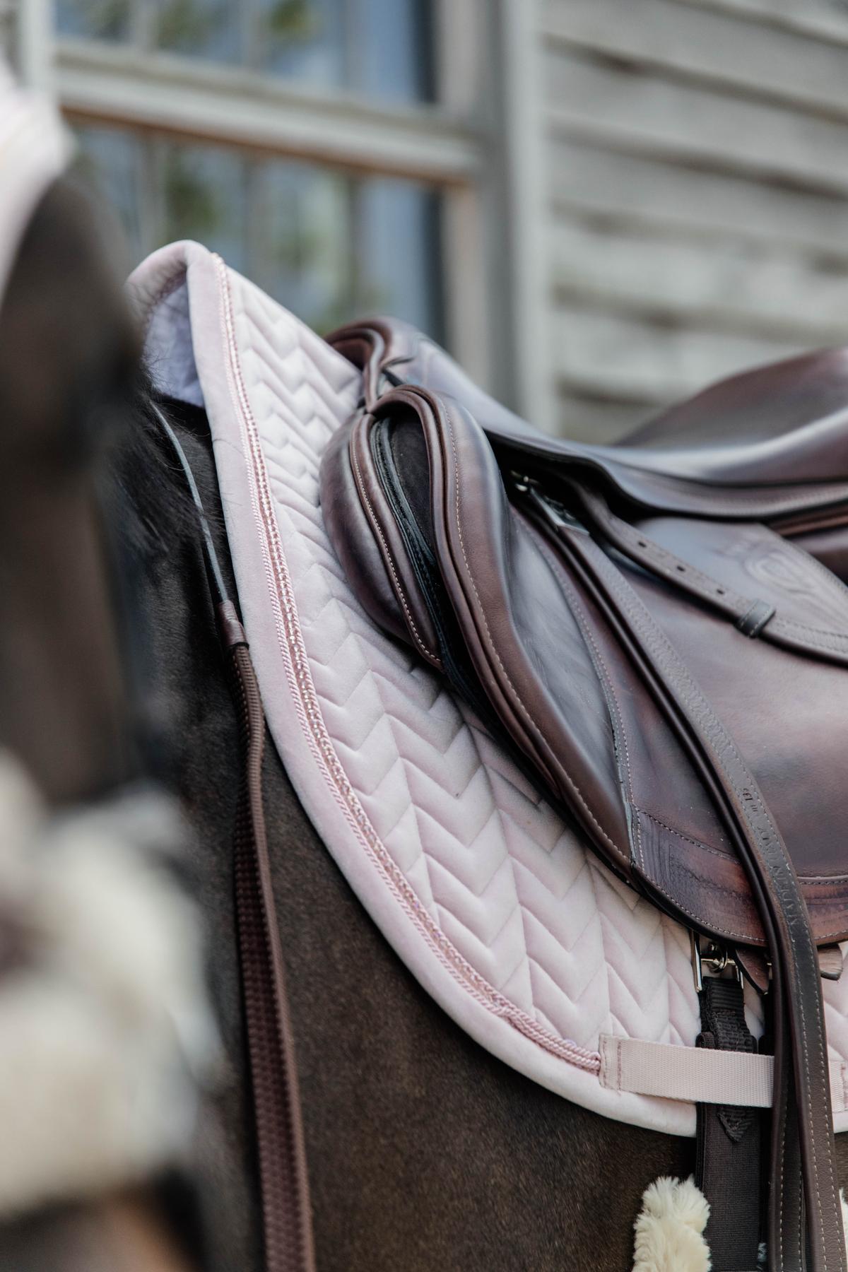 Kentucky Horsewear Saddle Pad Velvet Pearls Jumping - Soft Rose - Kentucky Horsewear - Equiluxe Tack