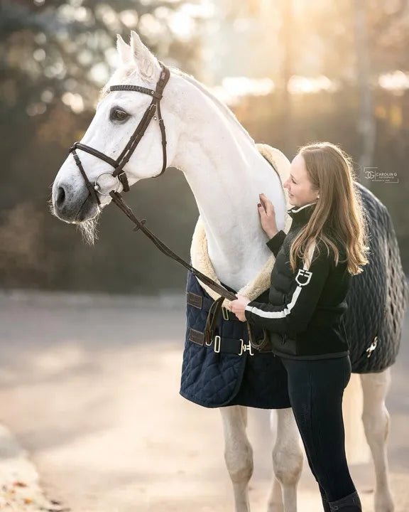Kentucky Horsewear Stable Rug Classic with Neck 200g - Equiluxe Tack