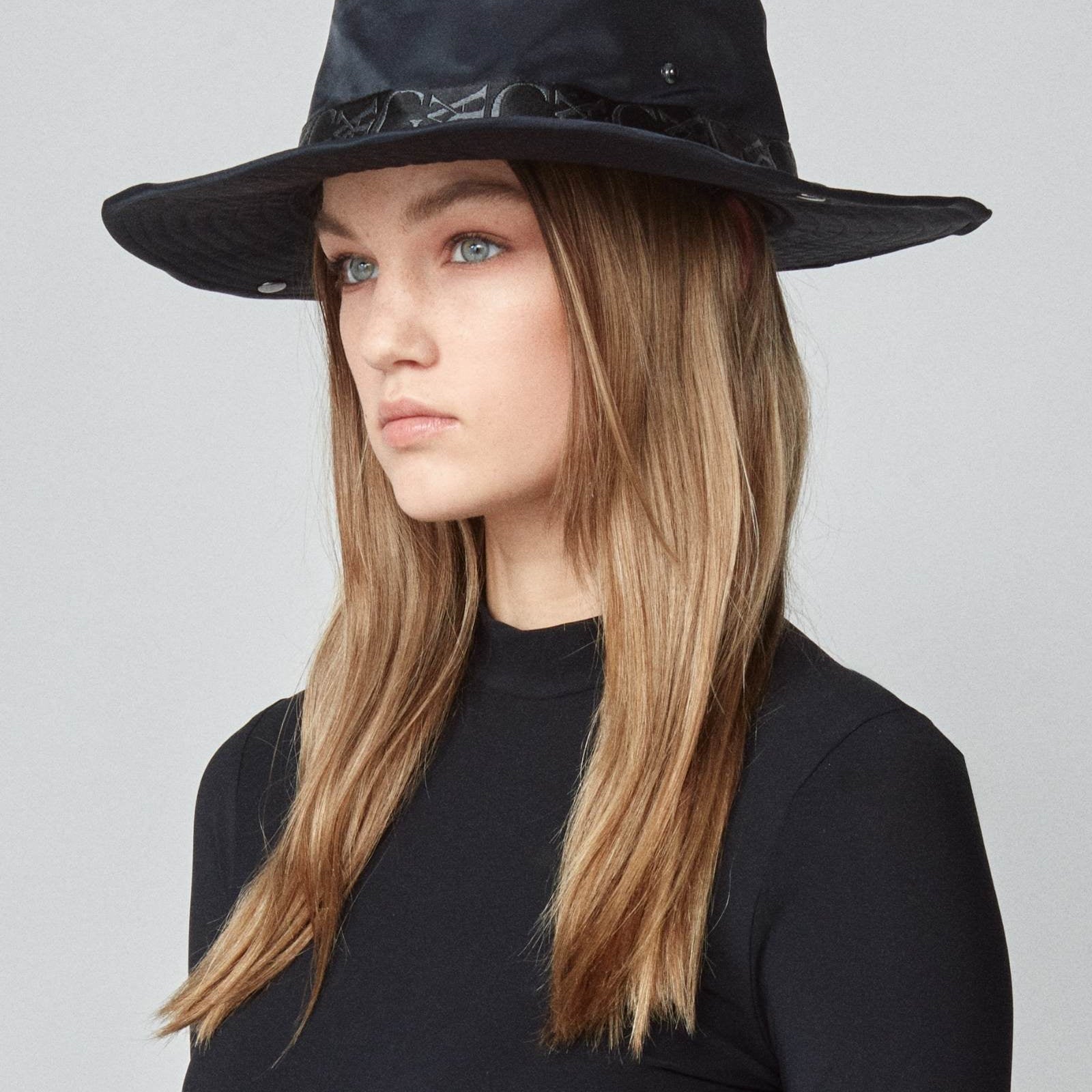 Monogram Hat Black - Yagya - Equiluxe Tack