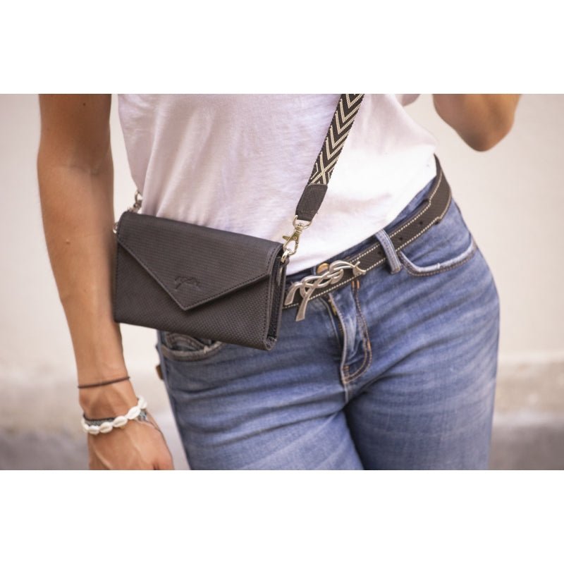 Pénélope Perforated New Phone Pocket - Black - Pénélope - Equiluxe Tack