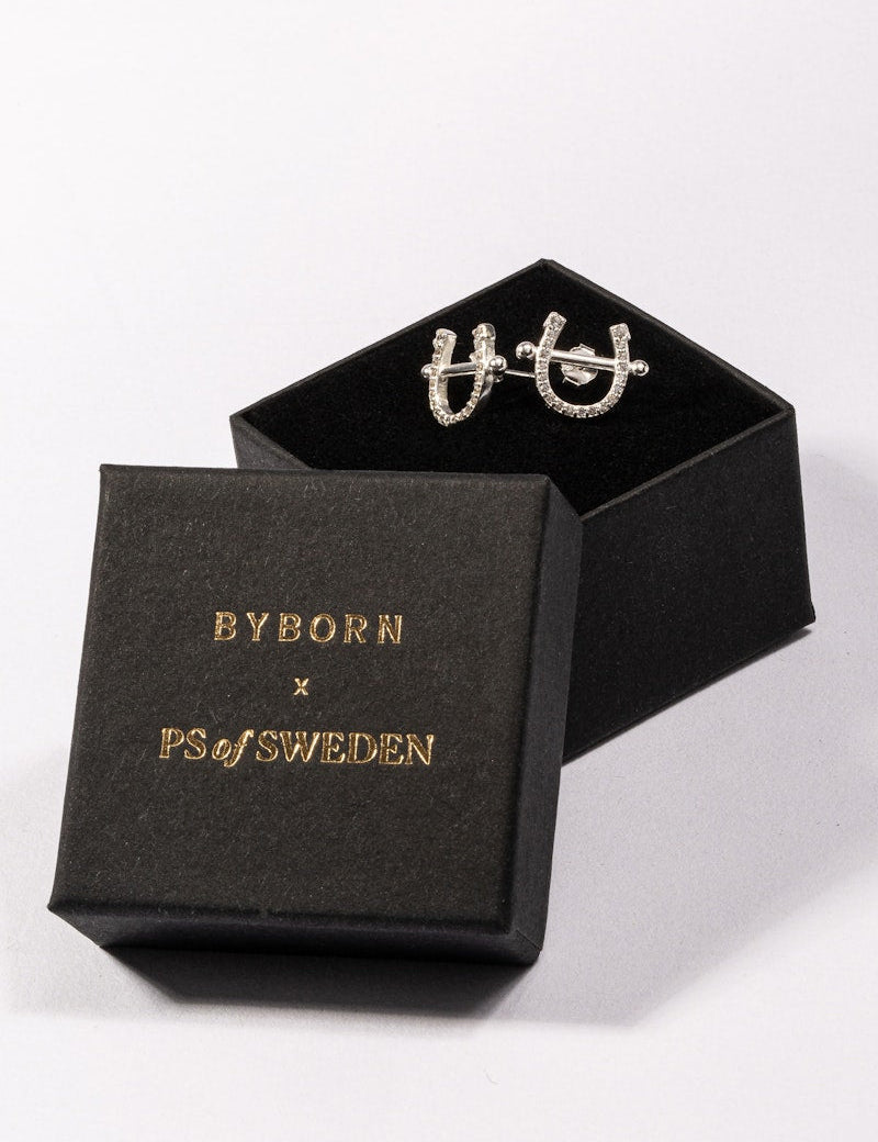 PS of Sweden Pierced Horse Shoe Earrings - PS of Sweden - Equiluxe Tack