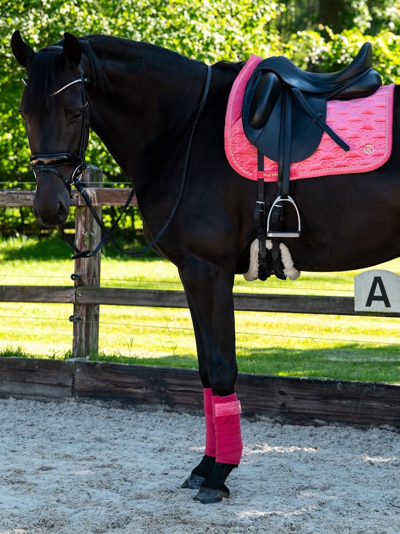PS of Sweden Polos Velvet Monogram - Scarlet Pink - PS of Sweden - Equiluxe Tack