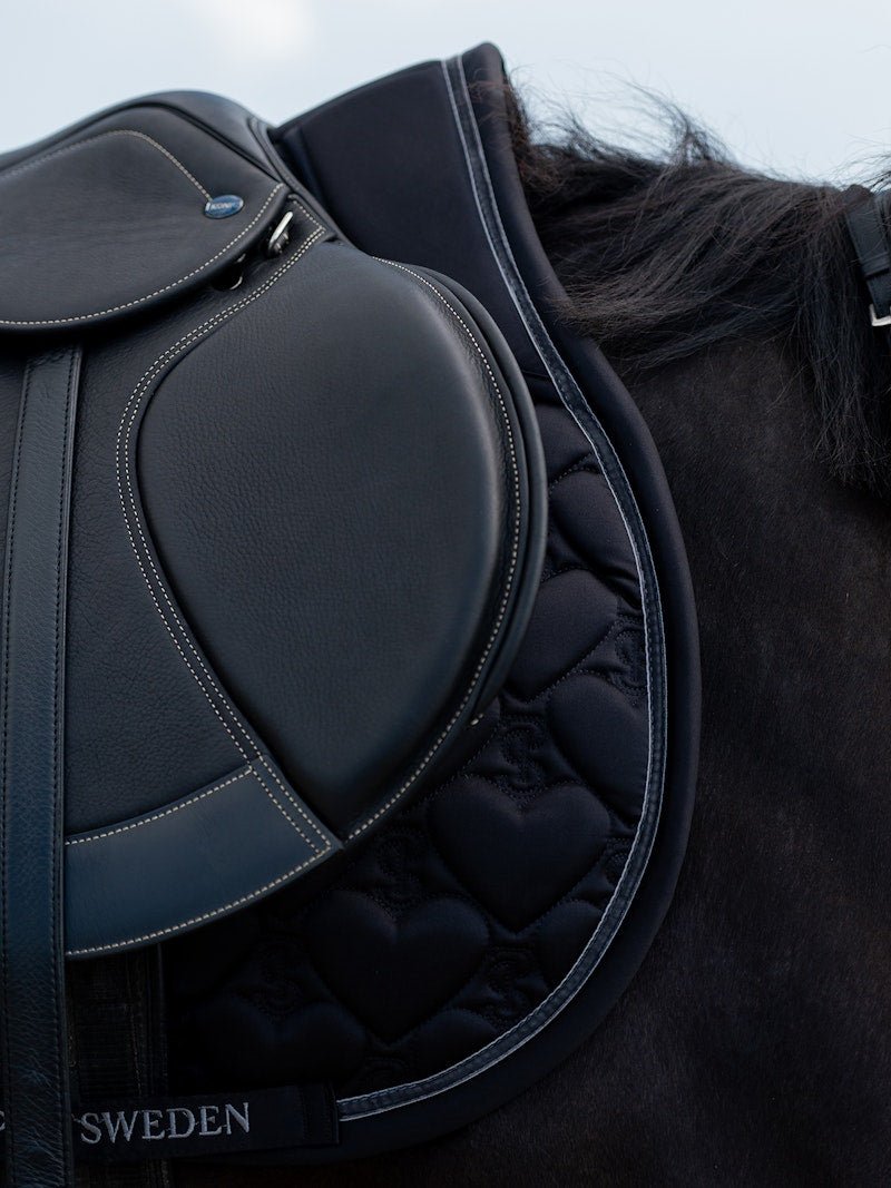 PS of Sweden Saddle Pad Heart Jump - Black - PS of Sweden - Equiluxe Tack