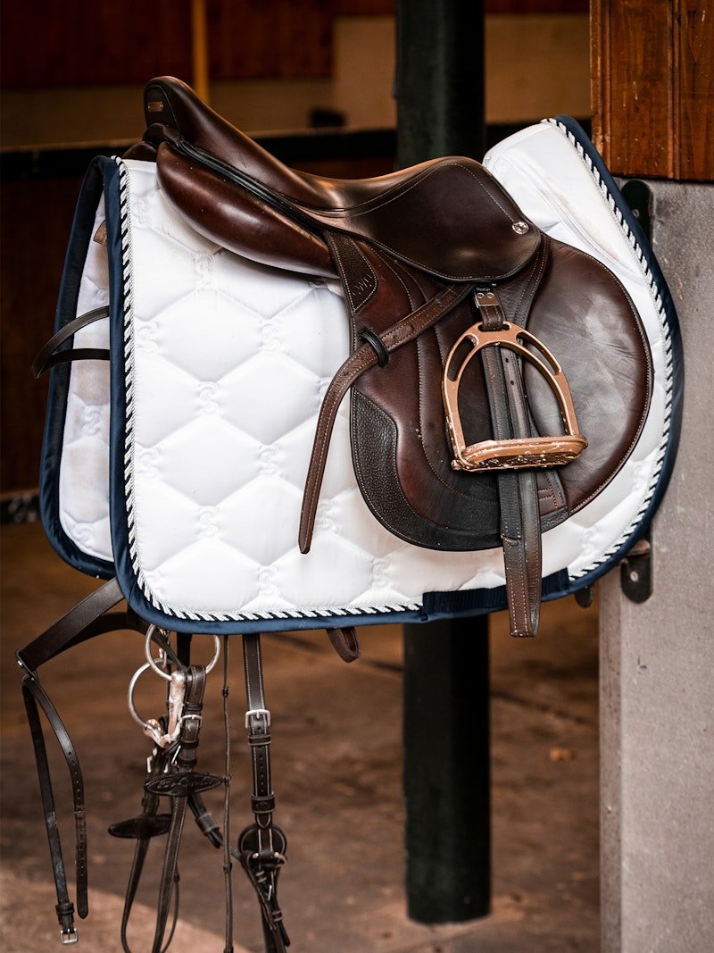 PS of Sweden Saddle Pad Jump Signature - White/Navy - PS of Sweden - Equiluxe Tack