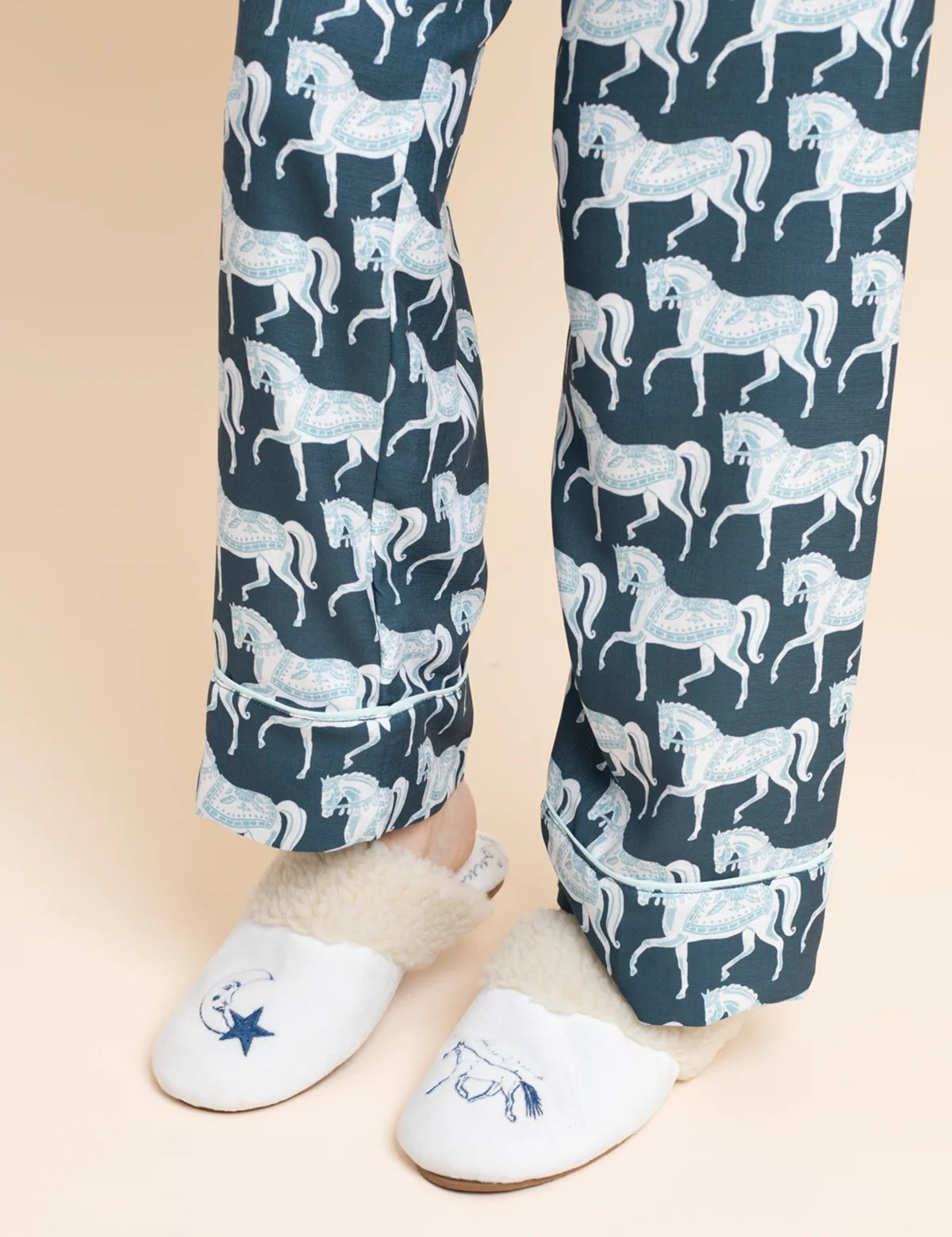 Rönner Horse Dreams Slippers | White - Rönner - Equiluxe Tack