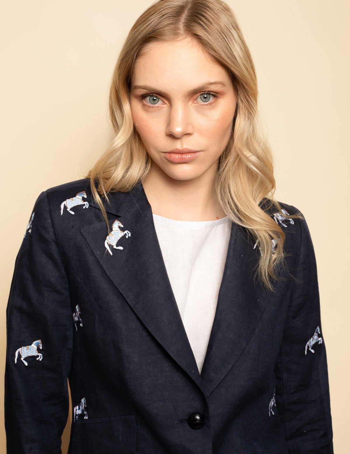 Rönner Linen Embroidered Blazer | Navy - Rönner - Equiluxe Tack