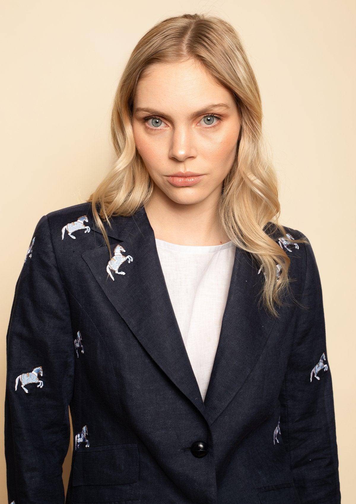 Rönner Linen Embroidered Blazer | Navy - Rönner - Equiluxe Tack