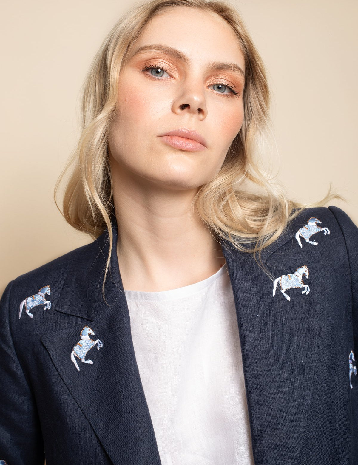 Rönner Linen Embroidered Blazer | Navy - Rönner - Equiluxe Tack