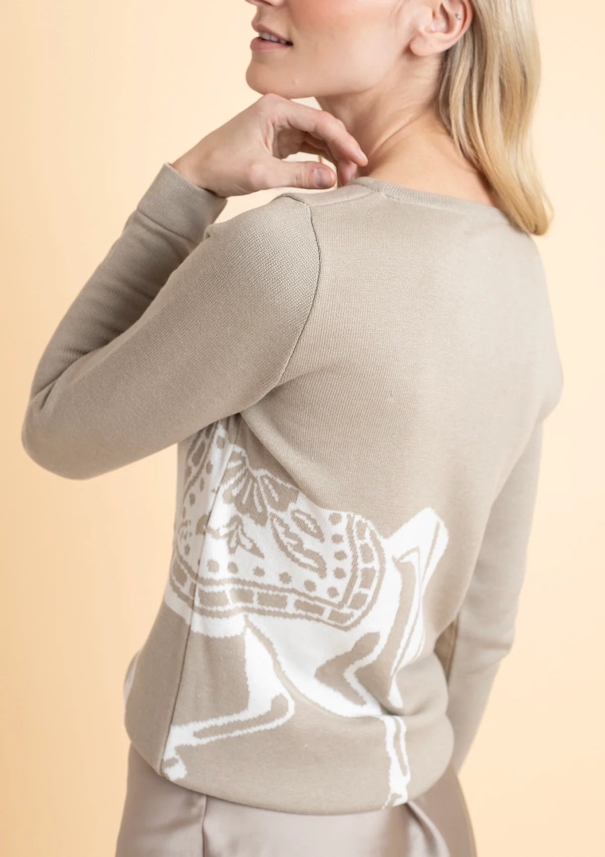 Rönner Martina Sweater | Taupe - Rönner - Equiluxe Tack