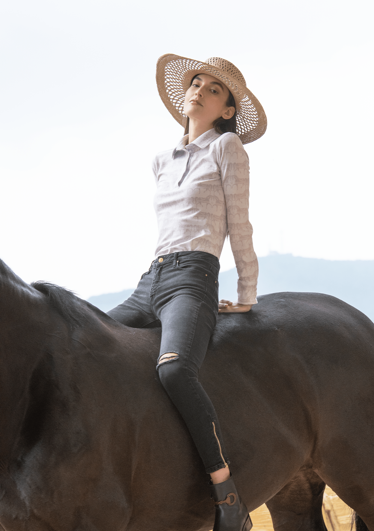 Ronner Plume Quarter - Zip | Long Sleeve | Steed Print | Nude - Rönner - Equiluxe Tack