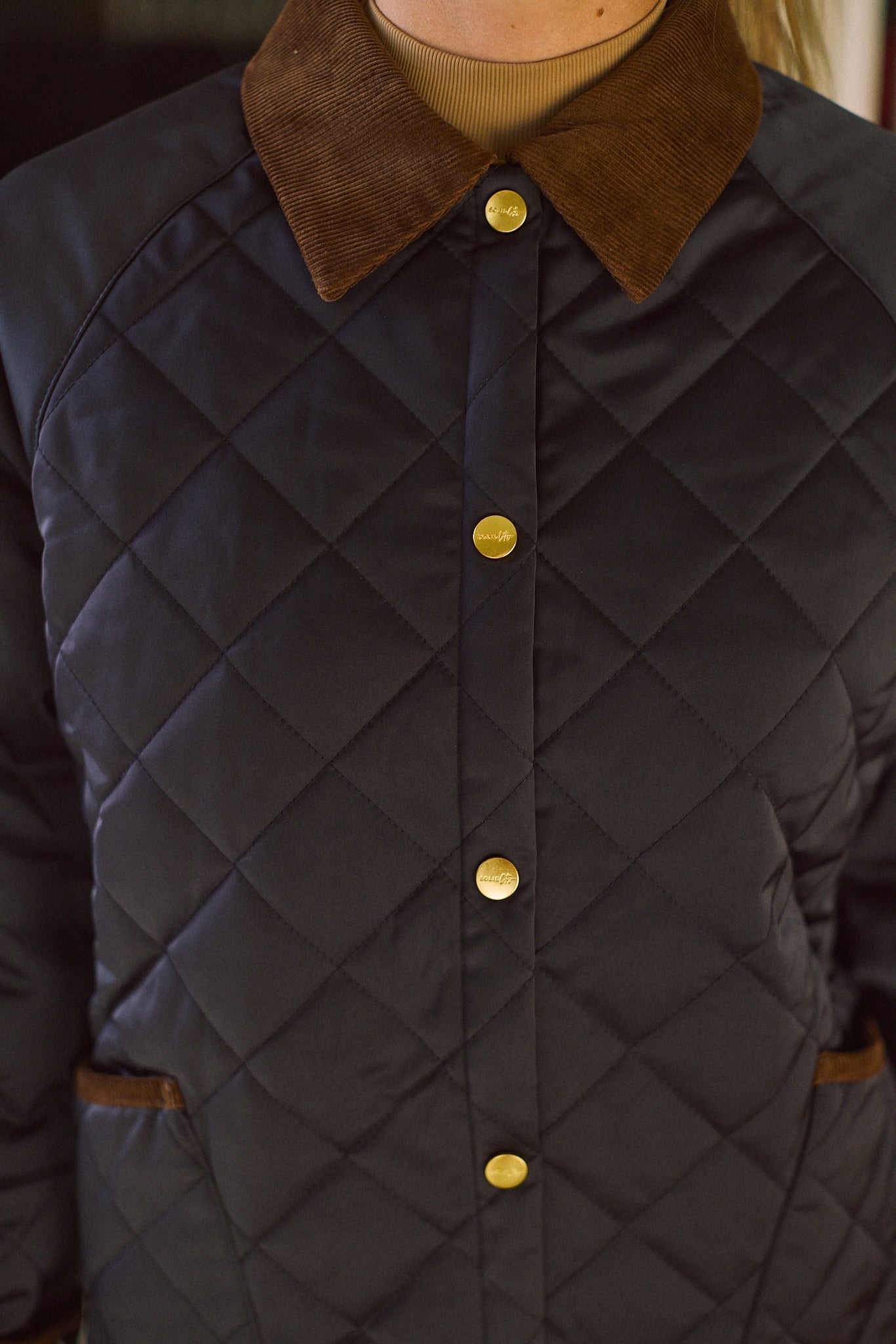 Solid Citizen Equestrian 'Bowie' | Barn Jacket | Durable Satin Quilt | Navy Plaid - Equiluxe Tack