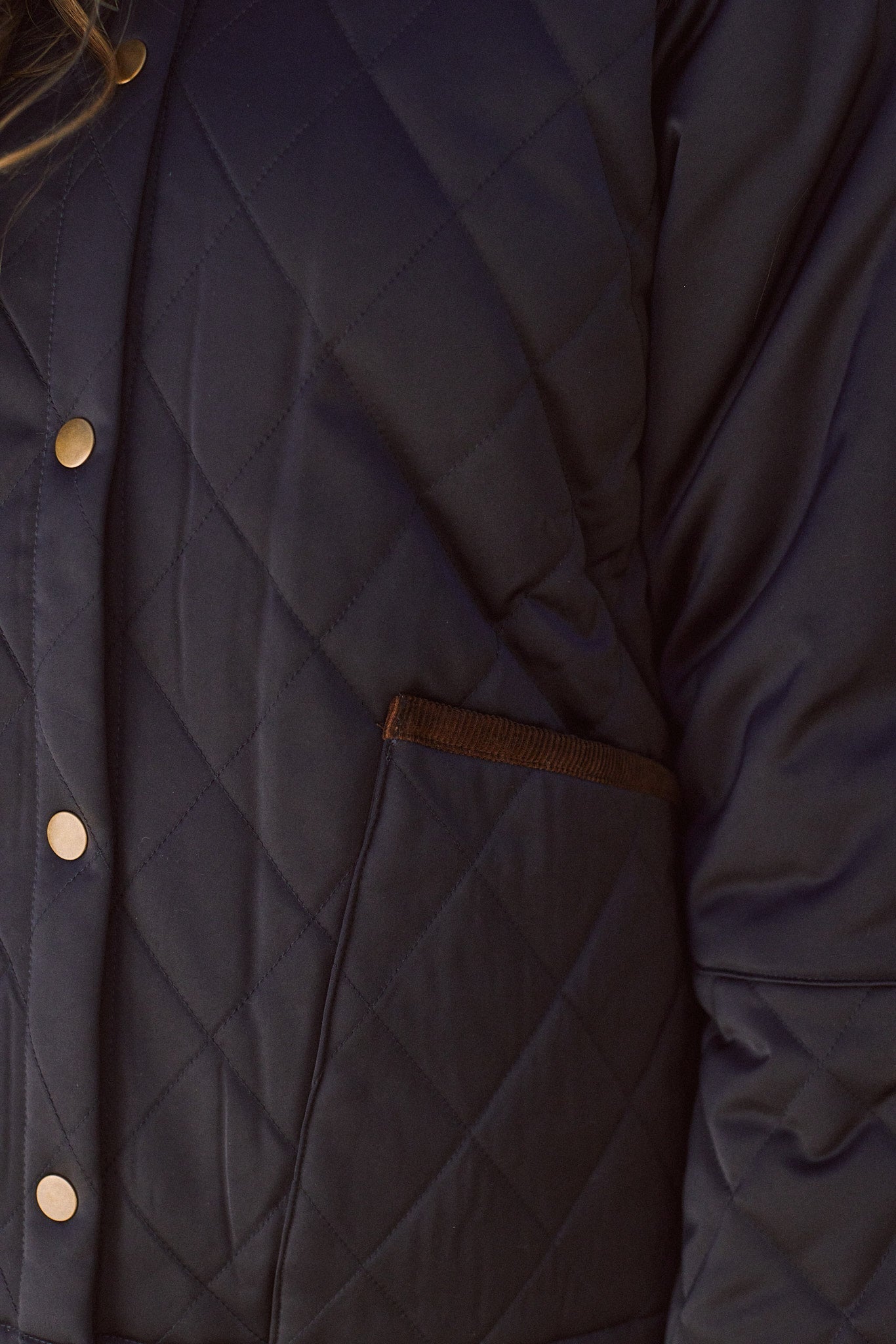 Solid Citizen Equestrian 'Bowie' | Barn Jacket | Durable Satin Quilt | Navy Plaid - Equiluxe Tack