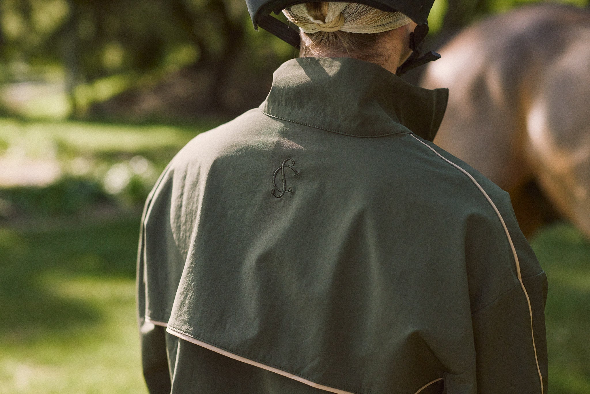 Solid Citizen Equestrian 'Winnie' | High Performance | Windbreaker | Olive - Equiluxe Tack