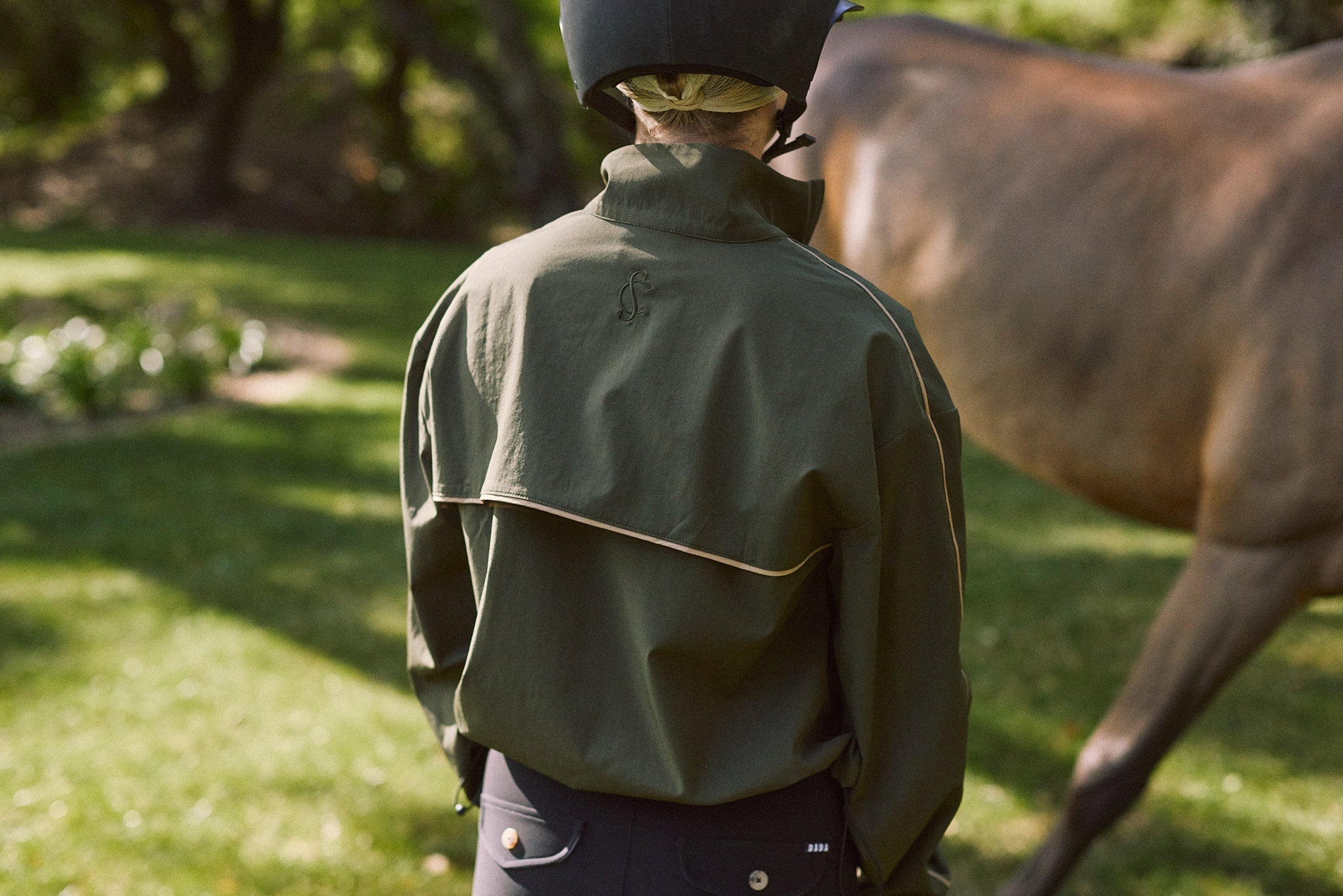 Solid Citizen Equestrian 'Winnie' | High Performance | Windbreaker | Olive - Equiluxe Tack