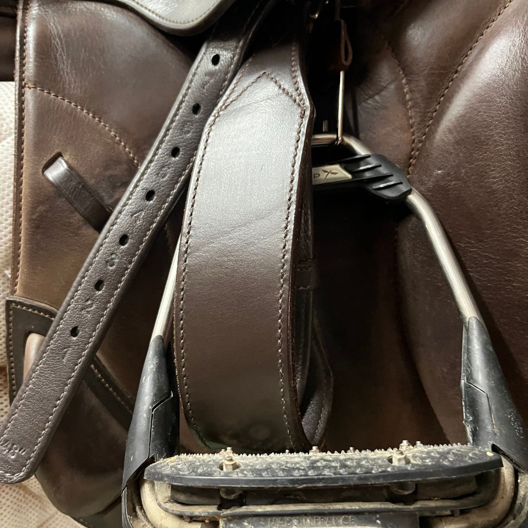 Stability Stirrup Leathers with Stirrup Security Hook - CorrectConnect - Equiluxe Tack