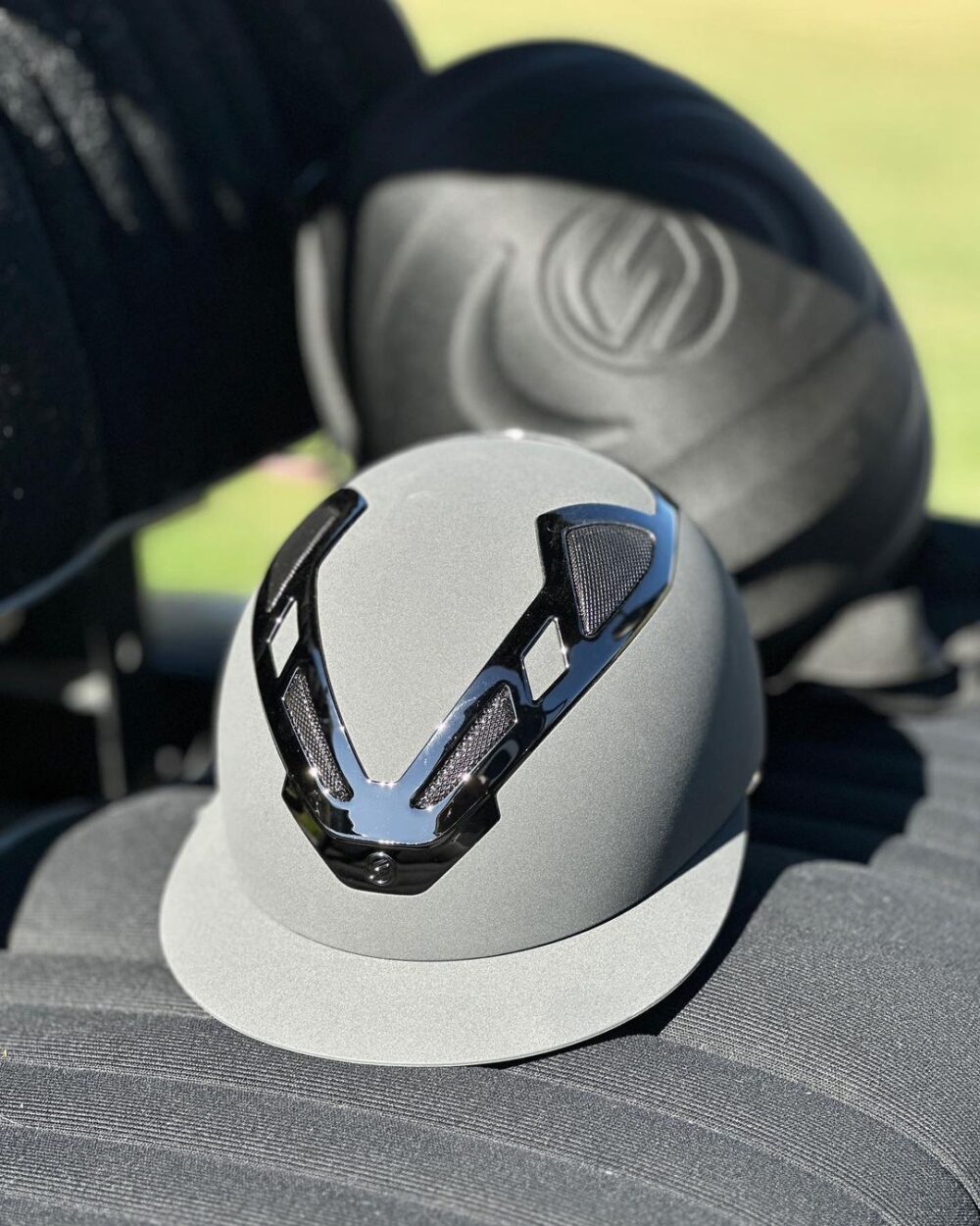Suomy Apex Riding Helmet – Chrome Anthracite Matte - American Equus - Equiluxe Tack